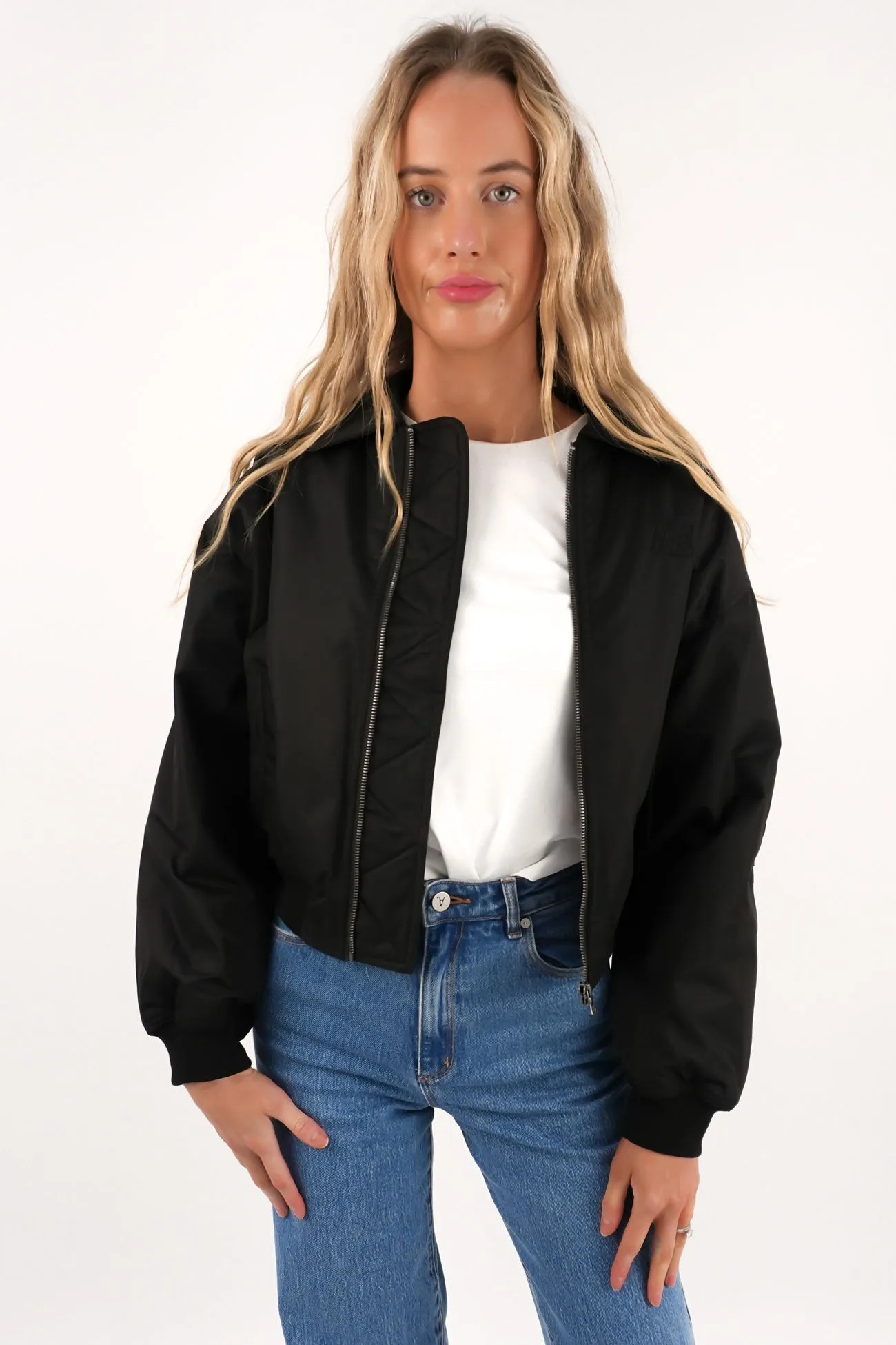 Hooded Versatile Design Articulated Knees Active Bomber Black