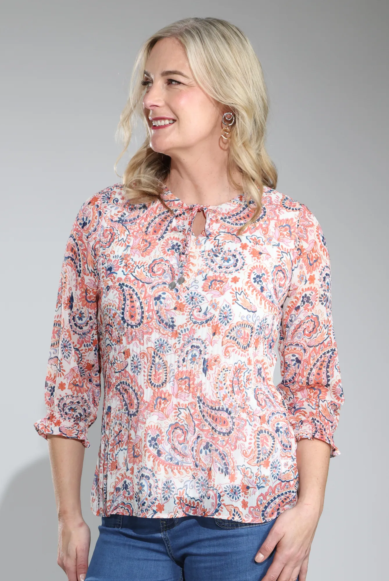 AbrasionResistant Sport Glow Top | Soft Coral Paisley | 8562C1