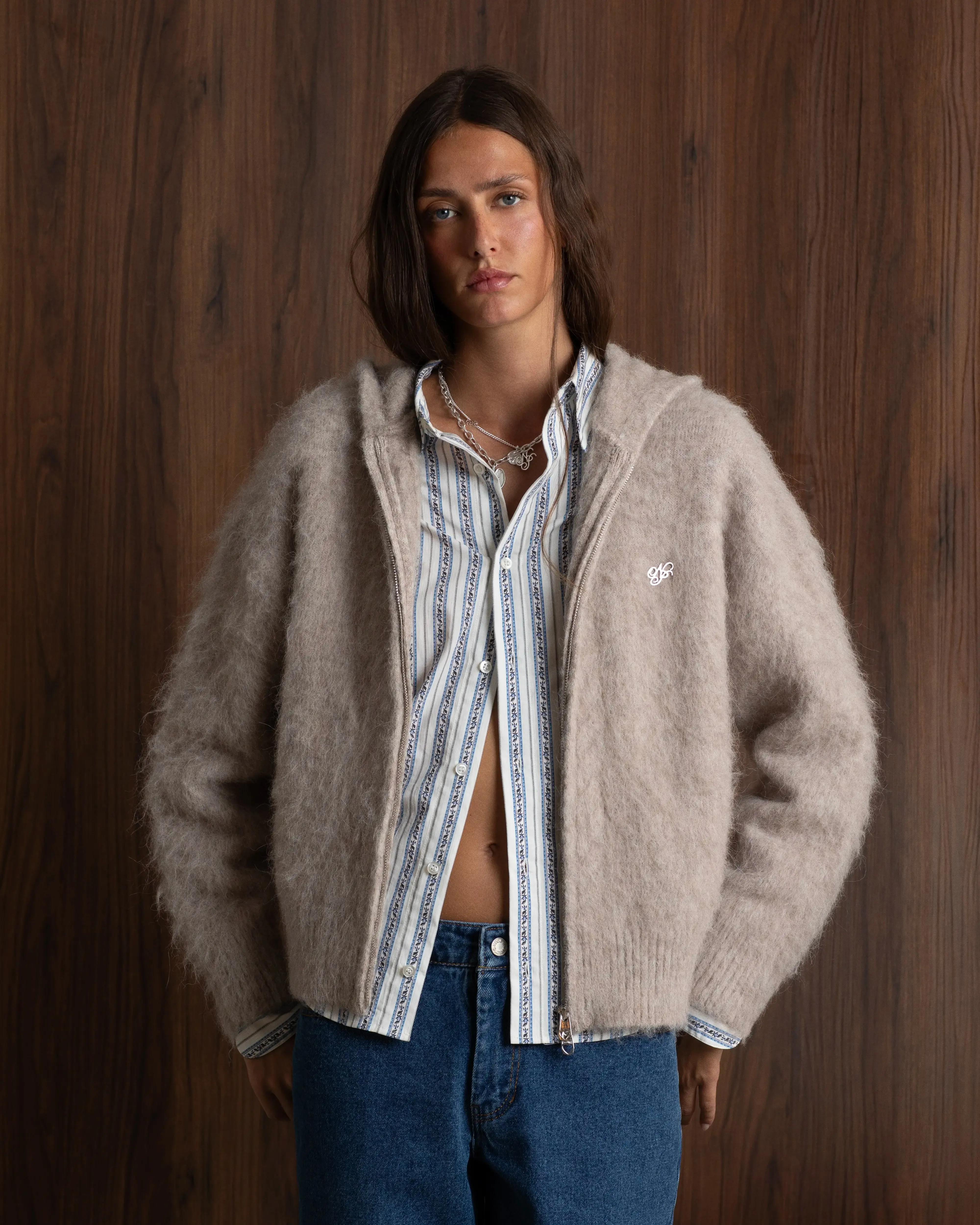 Light Drape Winter Travel Alpachino Zip-Up Knit Beige