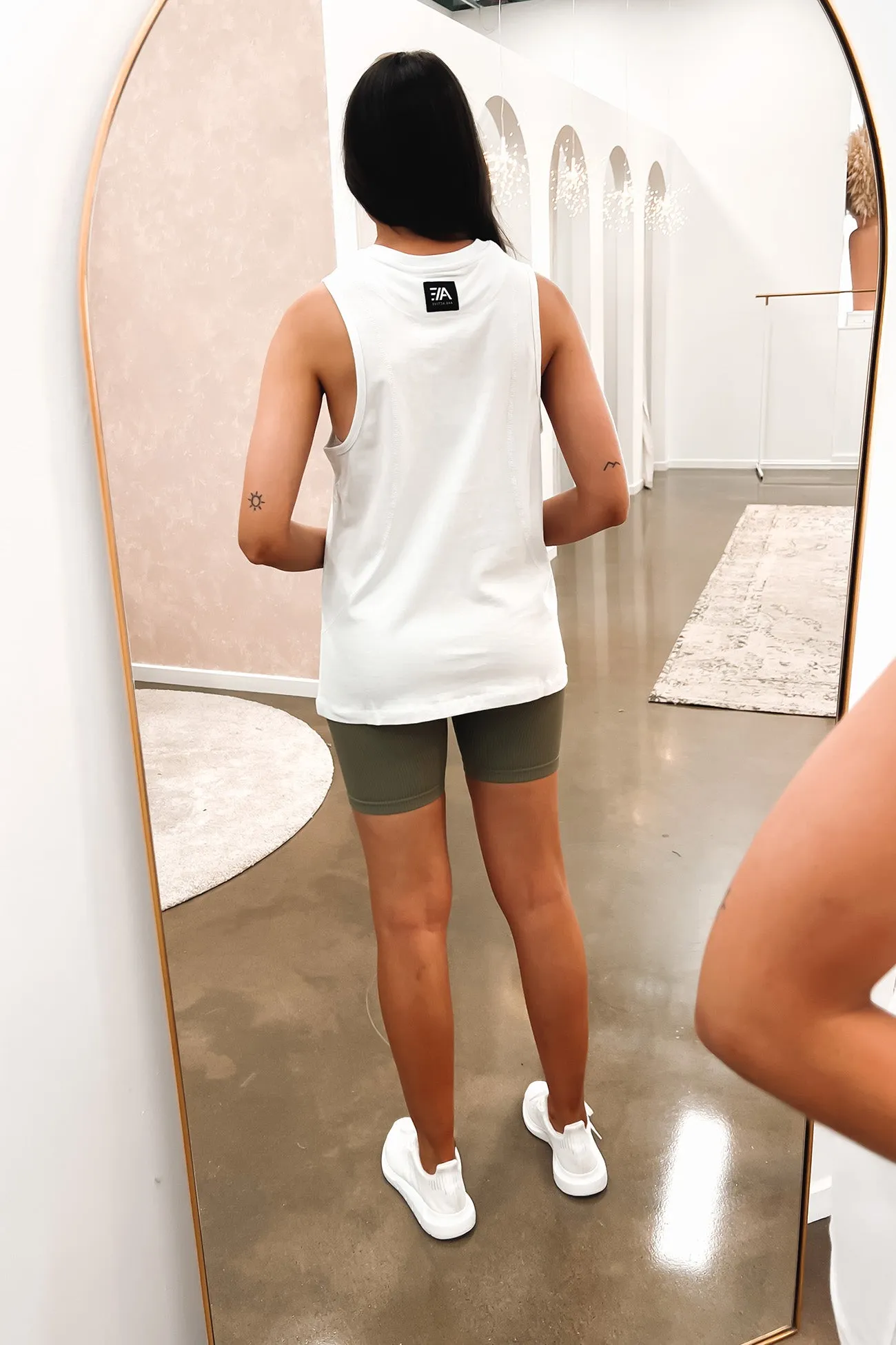 GridTexture Anderson Tank White