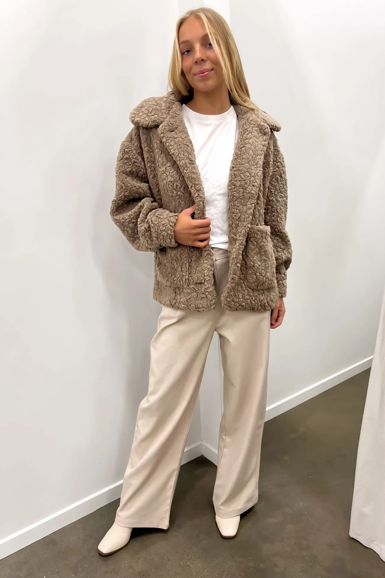 Andrew Teddy Jacket Mocha Anti Pilling ErgonomicSleeveCut