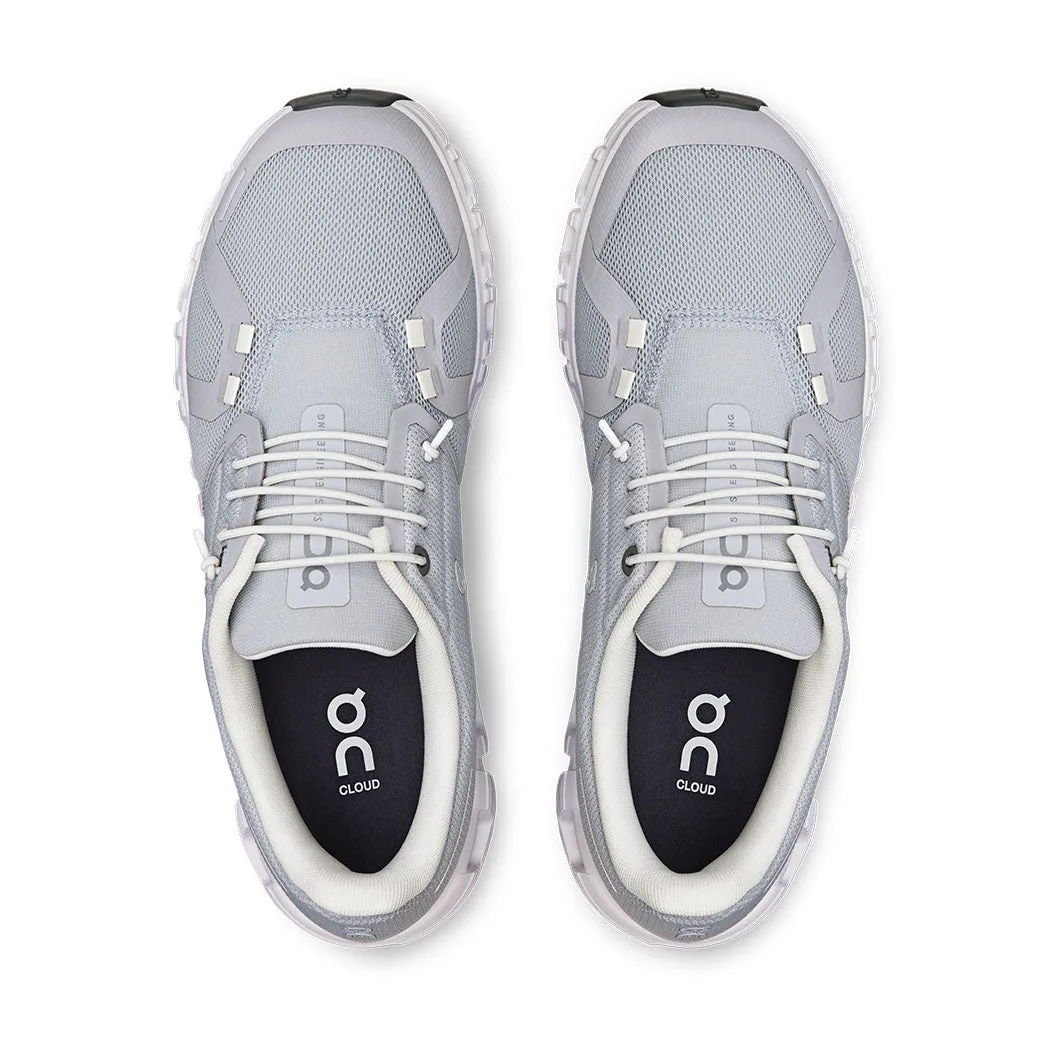 thigh - high running gear plyometric training running shoes Womens On Running Cloud 6 in Glacier/White