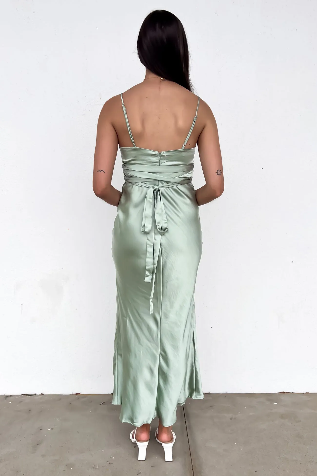 Arielle Midi Dress Sage museum visit