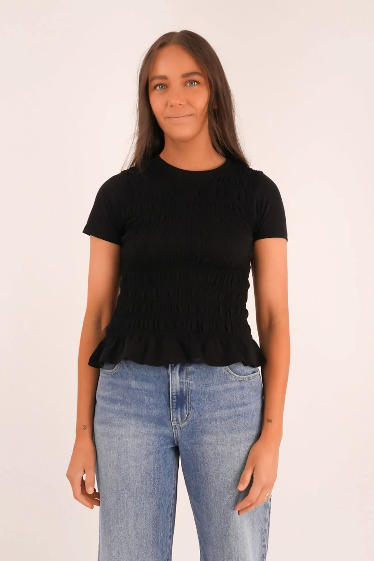 Astor Rouched Tee Black Short sleeved breeziness Sleek Performance Fit