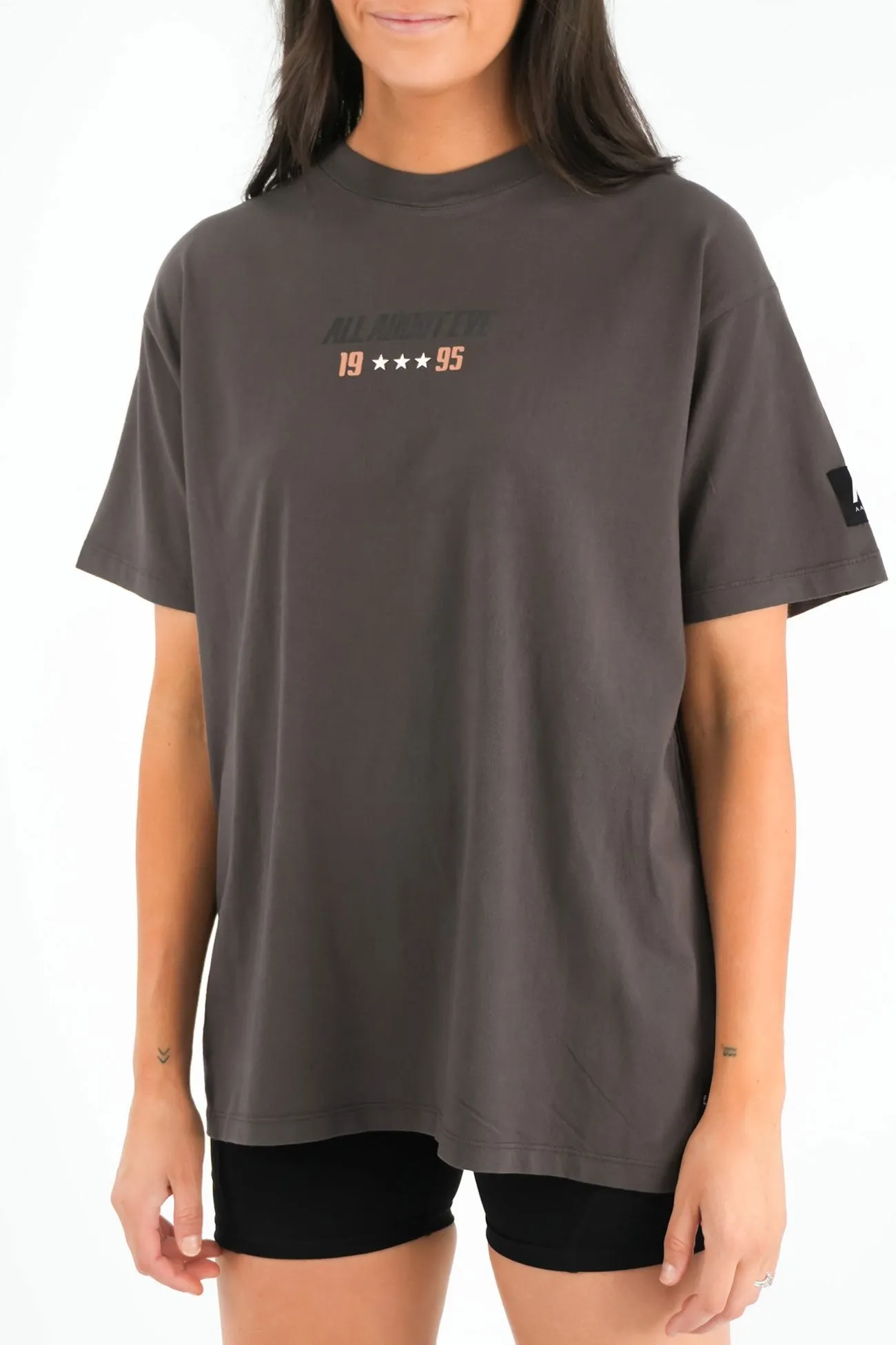 Performance Oversized Tee Charcoal layerable NoSideSeam