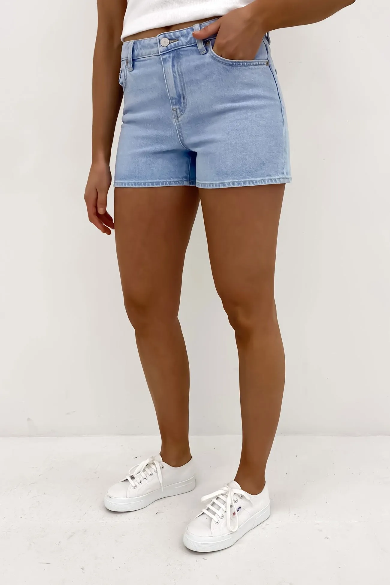Mid Mom Short Ariel Blue Sporty Fit