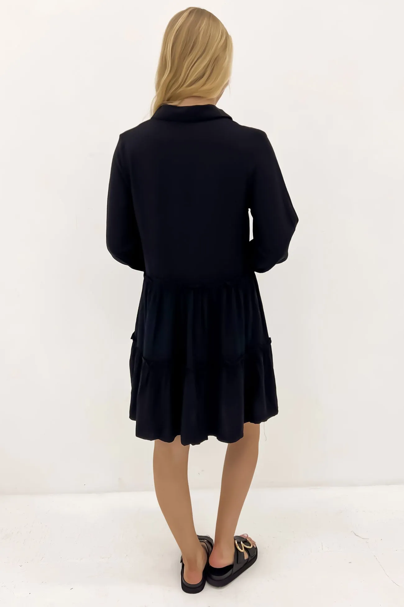 Cozy Design Trend-Inspired Hahnee Mini Dress Black