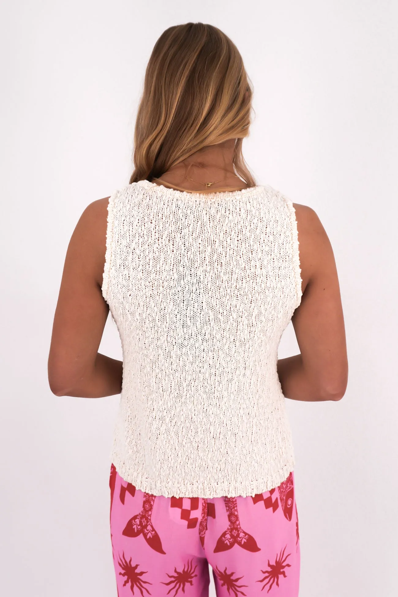 Fast Fit FlexibleNeckline Belle Knit Vest White