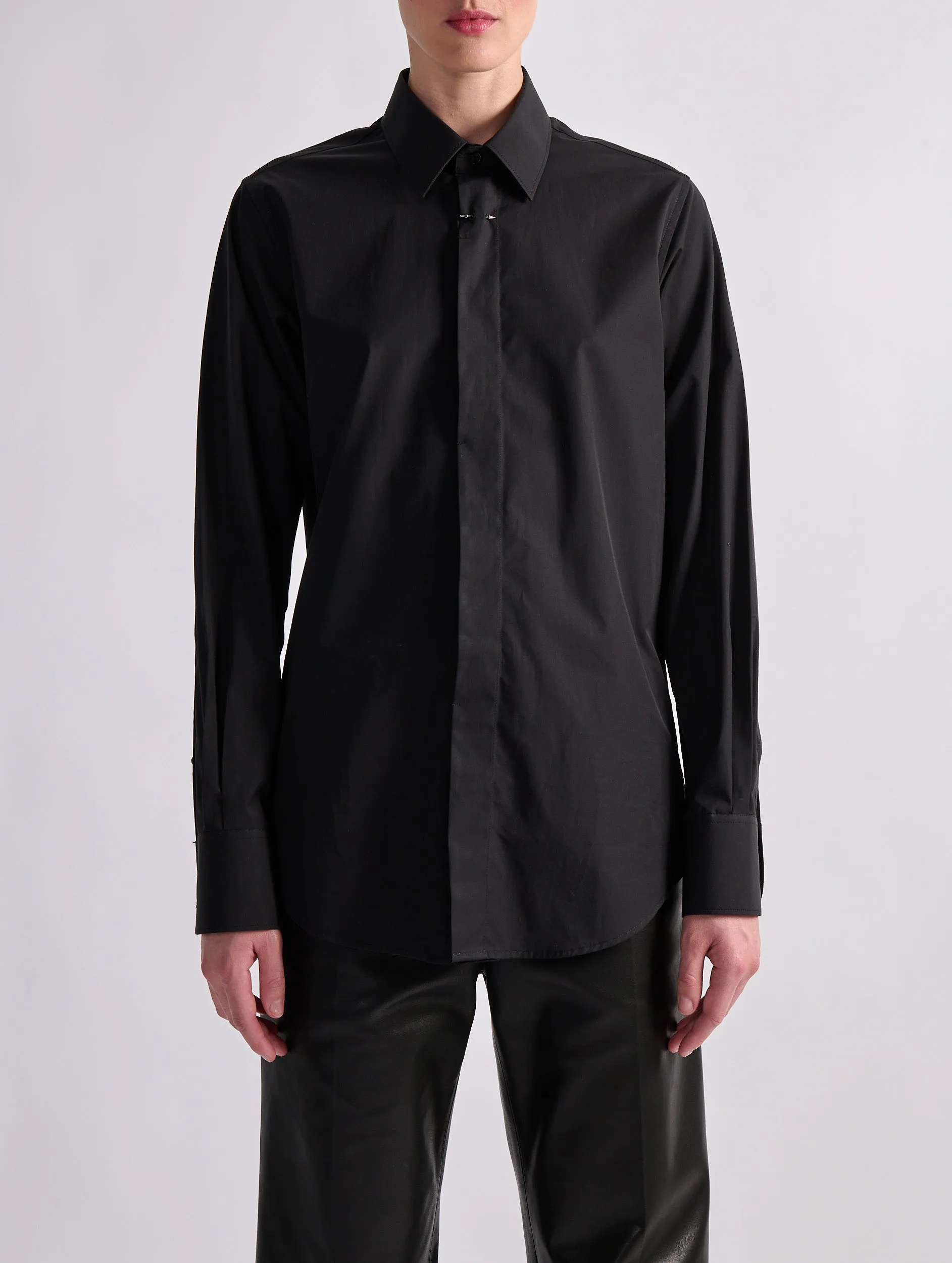 Black poplin shirt Award-winning