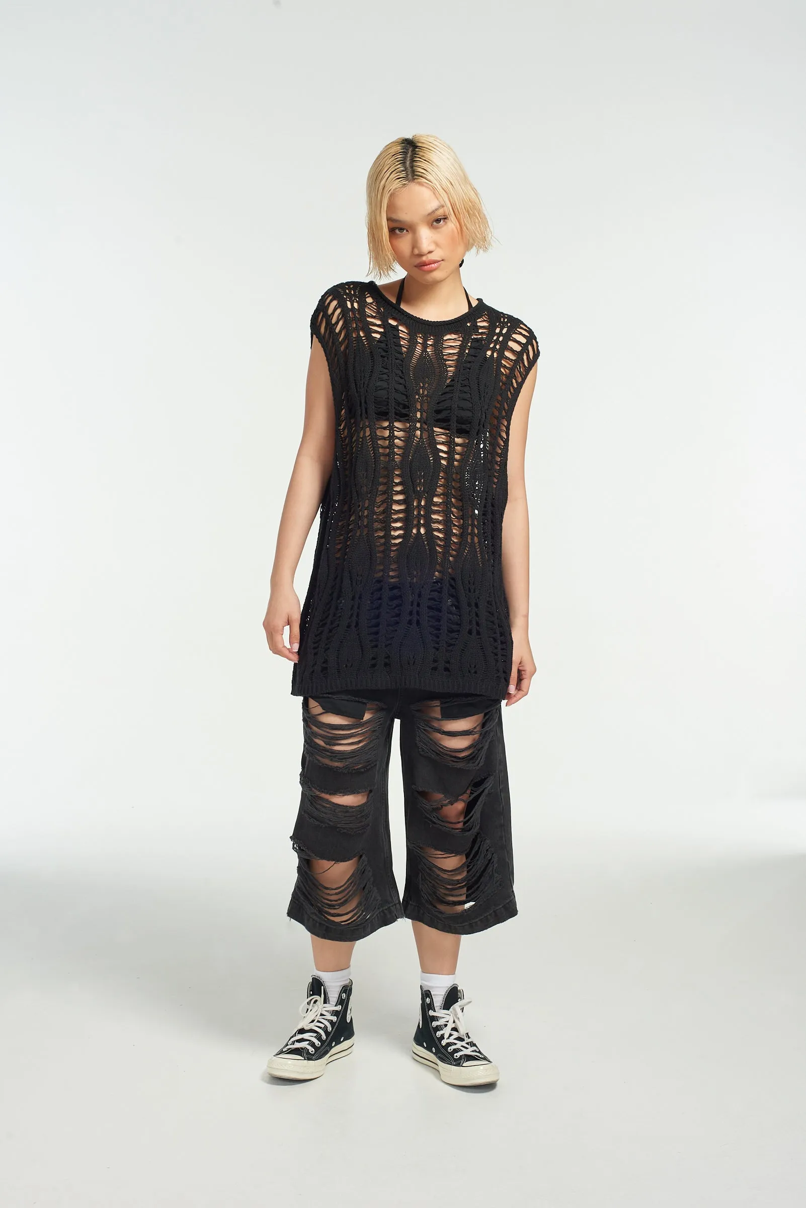 Urban Layer TemperatureRegulating Fabric Blackout Open Knit Vest