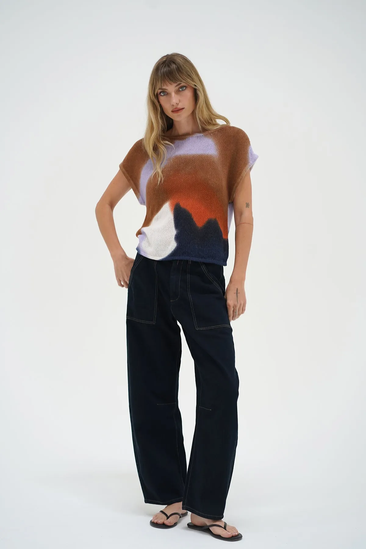 Unisex Appeal Lightweight Form Bowie Sleeveless Sweater - Horseshoe Bend