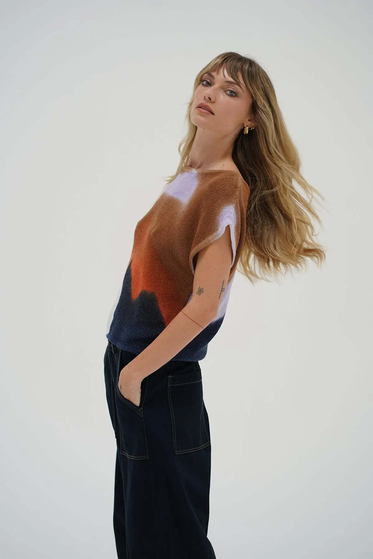 Bowie Sleeveless Sweater - Horseshoe Bend LowMaintenance Care Durable Edge Binding