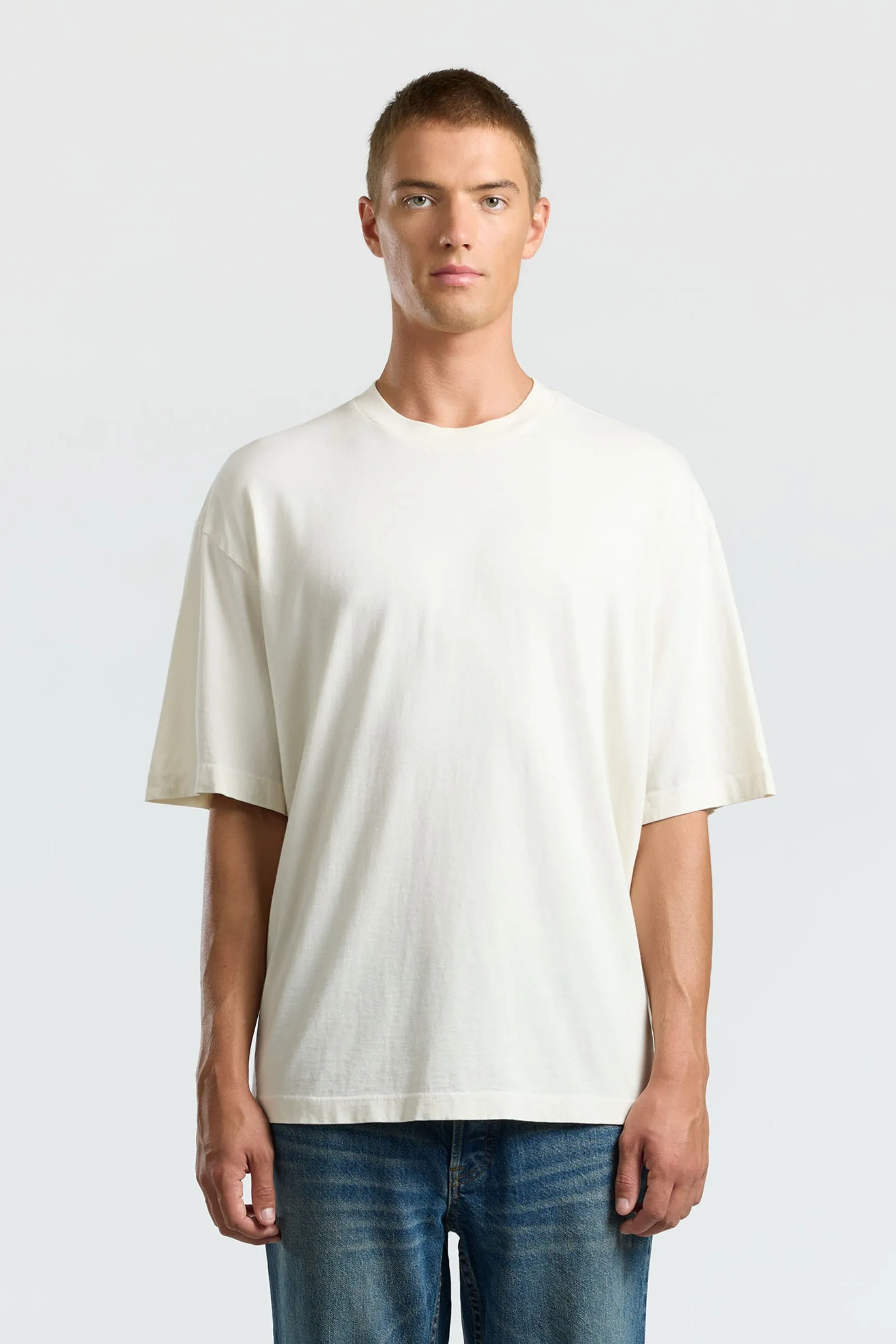 Light Style Simple Chic Bowie Tee