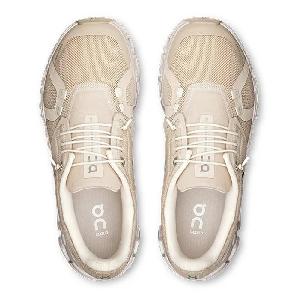 endurance drills Womens On Running Cloud 6 in Pearl/White