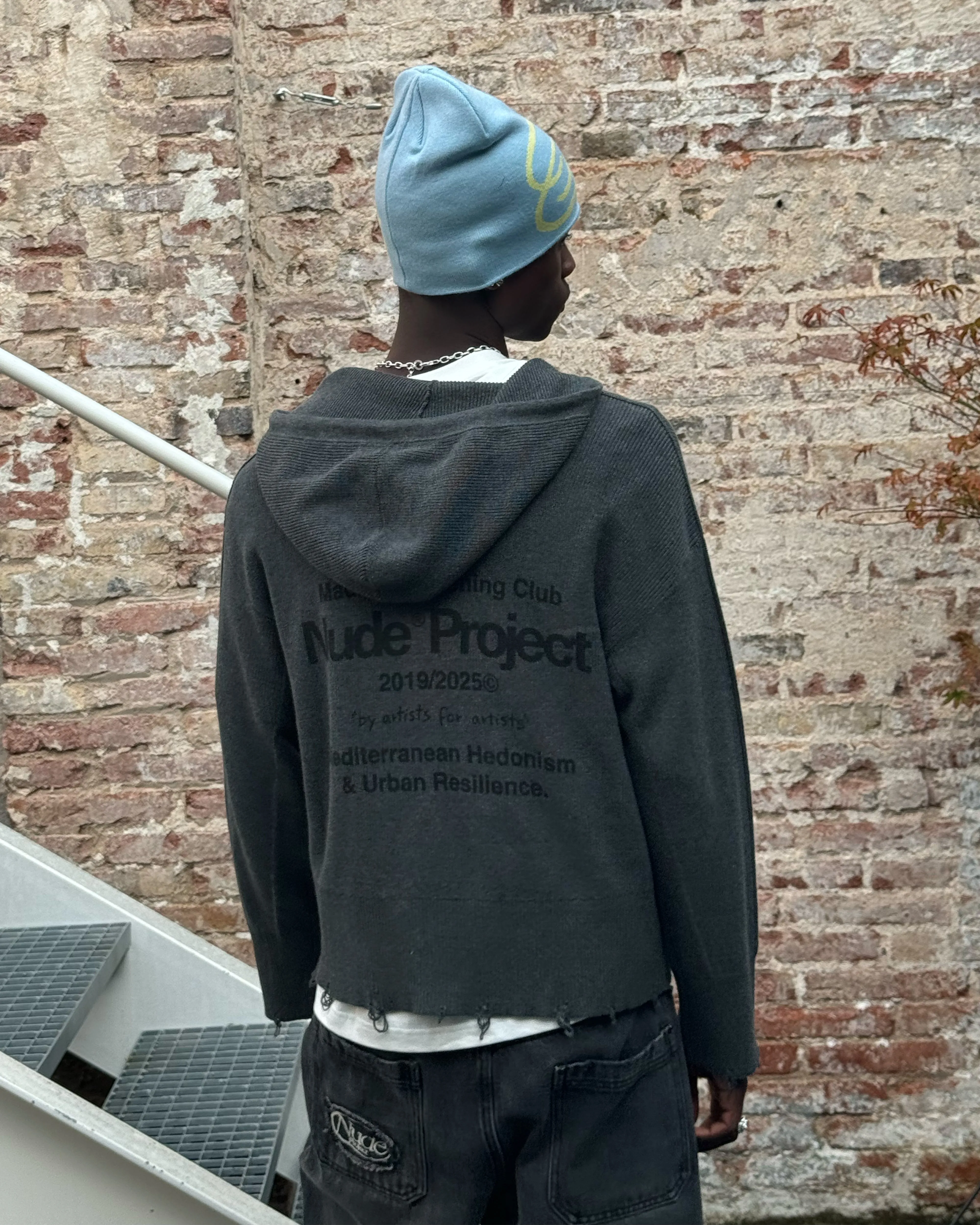 Besito Knit Zip-Up Black Adjustable Cuff MoistureWicking Technology