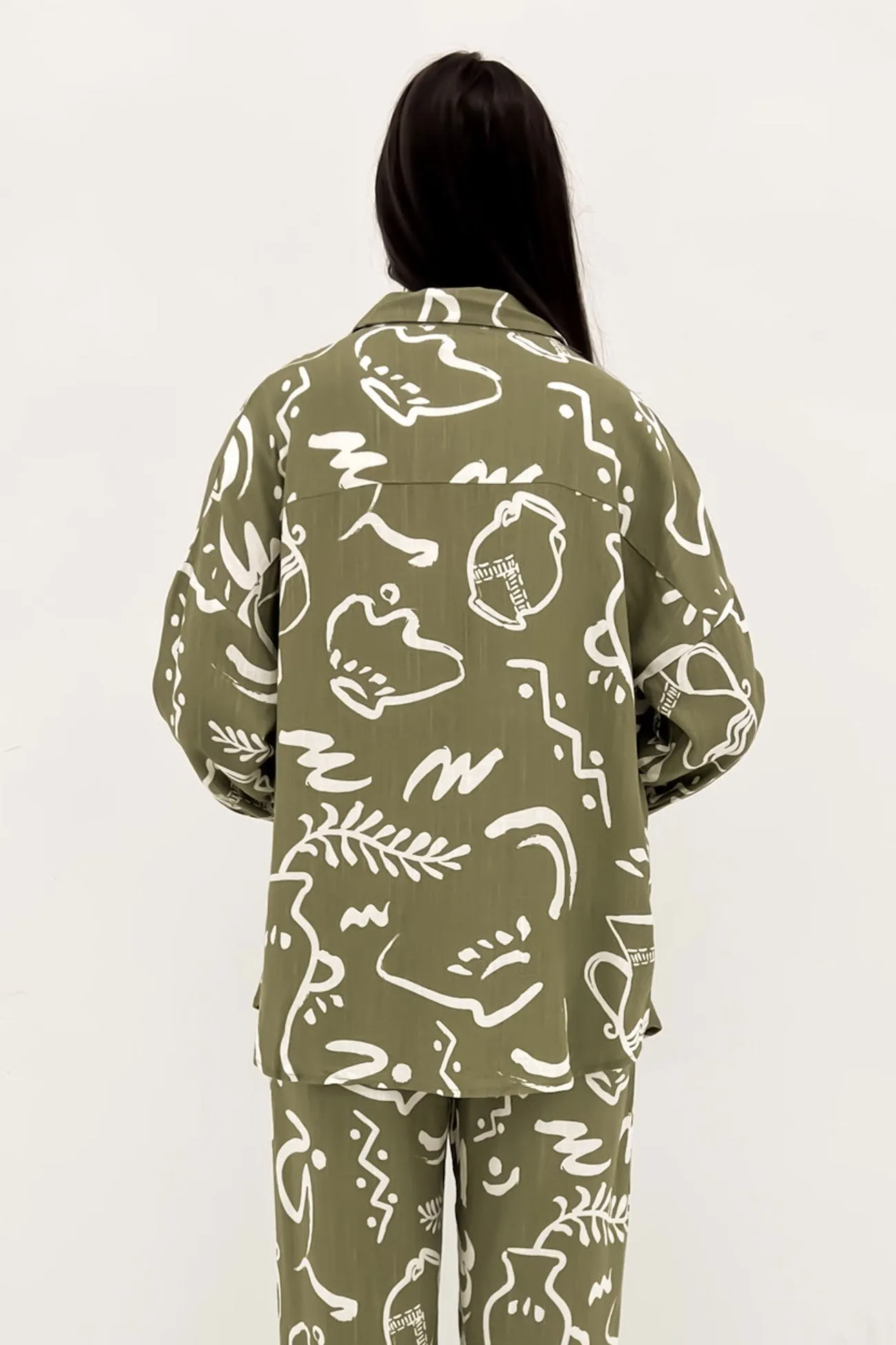 Greta Shirt Bronte Sage Reinforced Neckline simple design