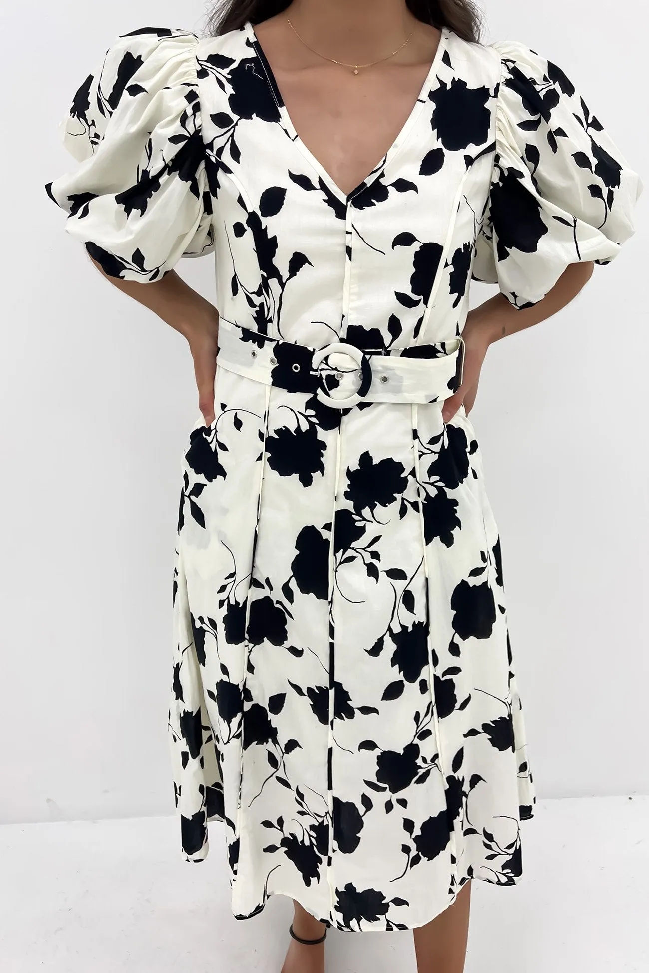 Gypsi Midi Dress Cream Black Back-Pocket