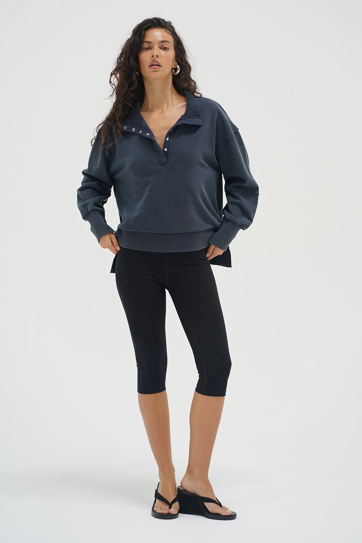 Plush Texture Lightweight Weave Hallie Snap Collar Pullover - Stone Wash Navy