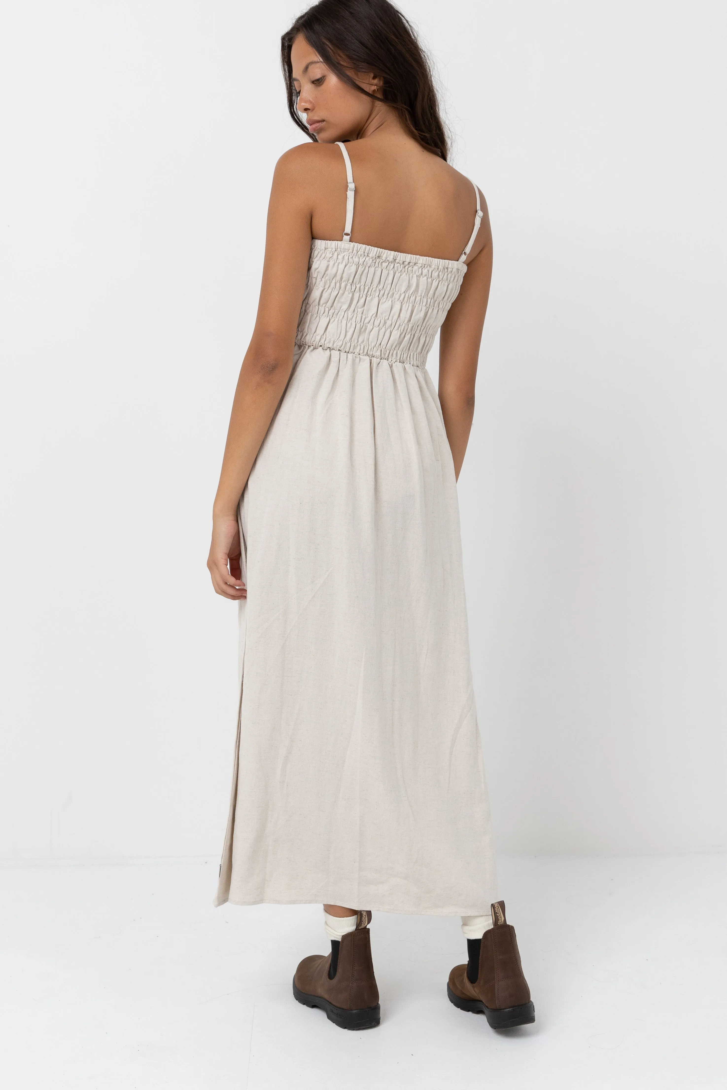 Classic Shirred Midi Dress Oat Classic Comfort Resort Vibes