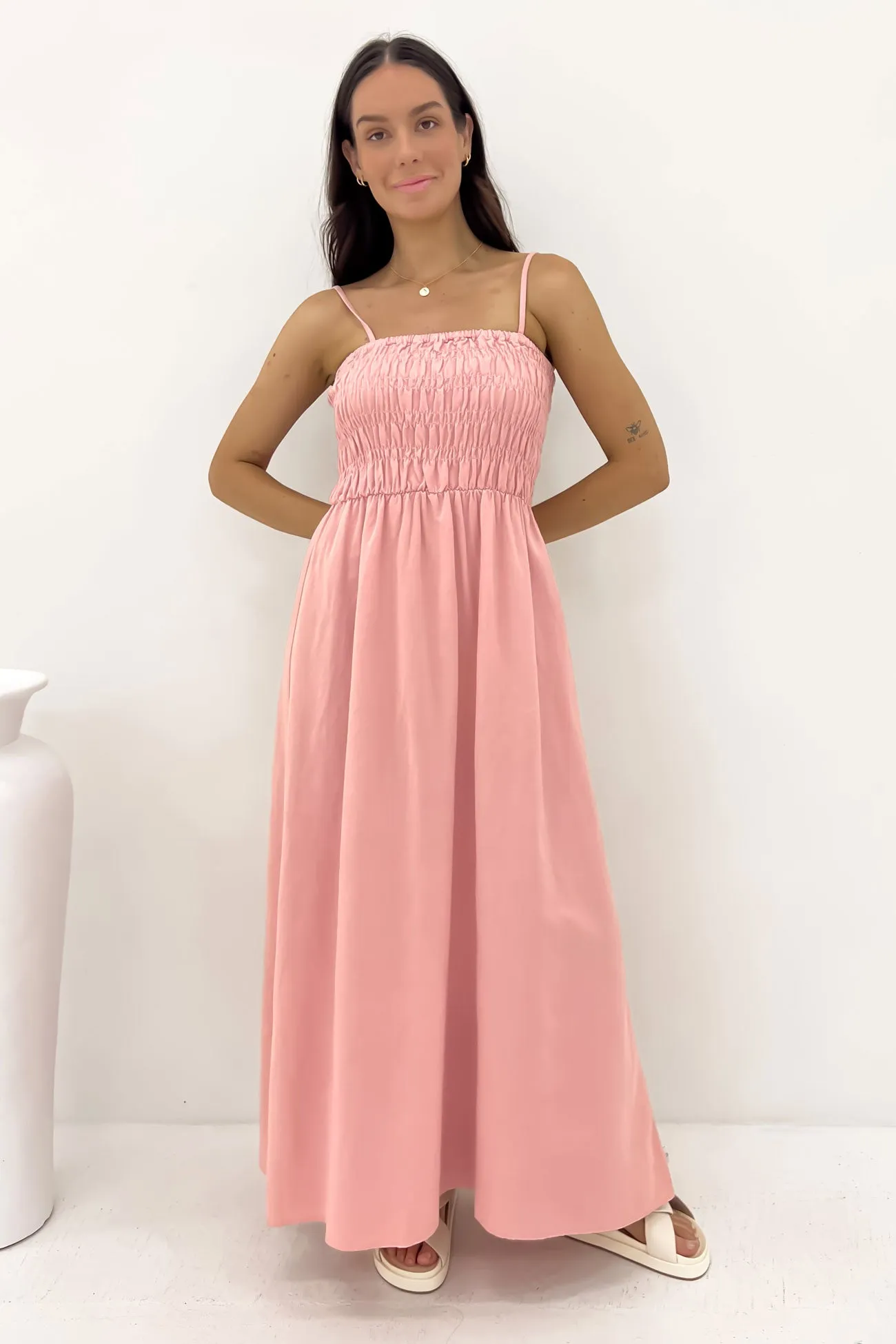 Formal Setting Work Look Classic Shirred Midi Dress Rose