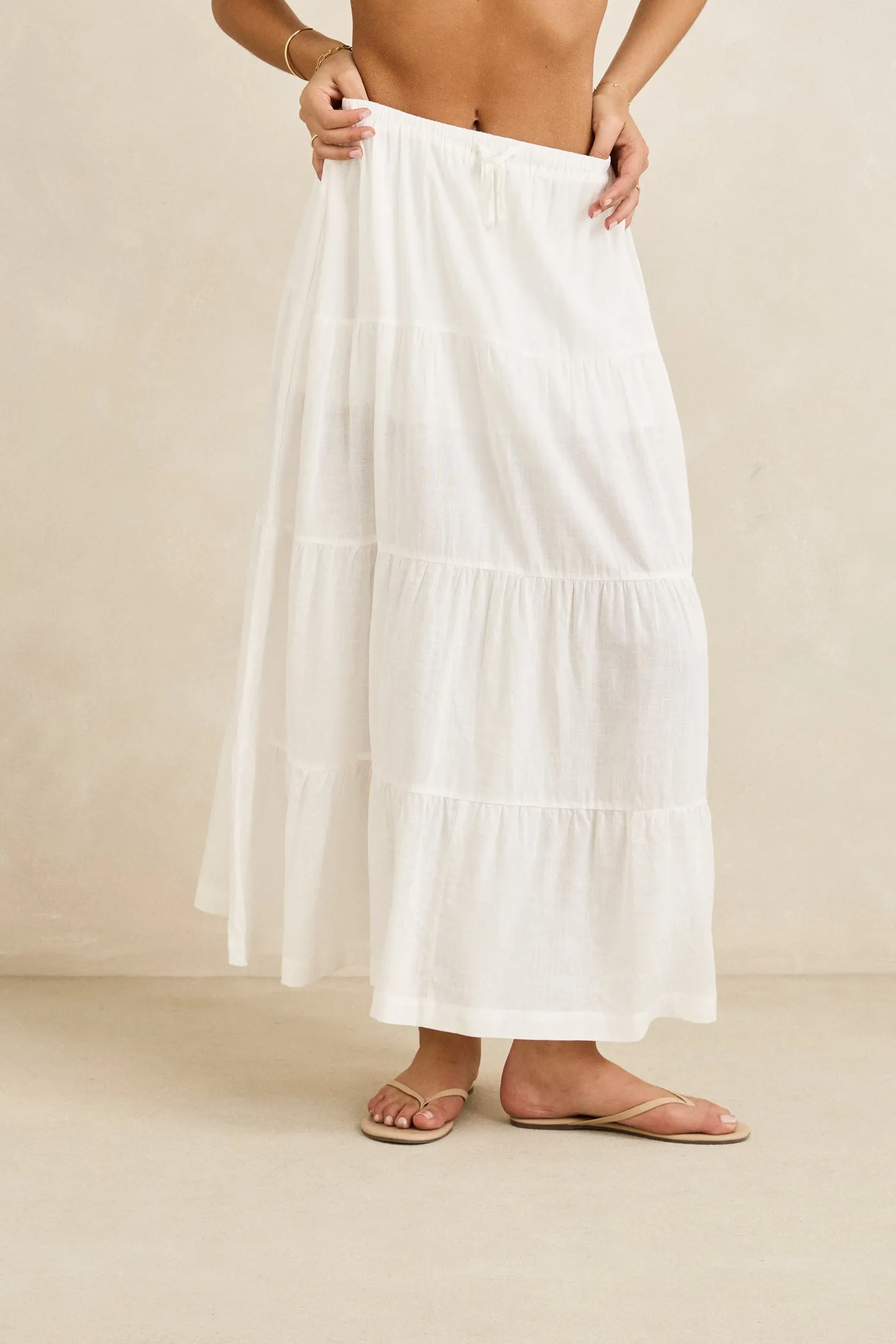 Flared hem Classic Tiered Maxi Skirt White