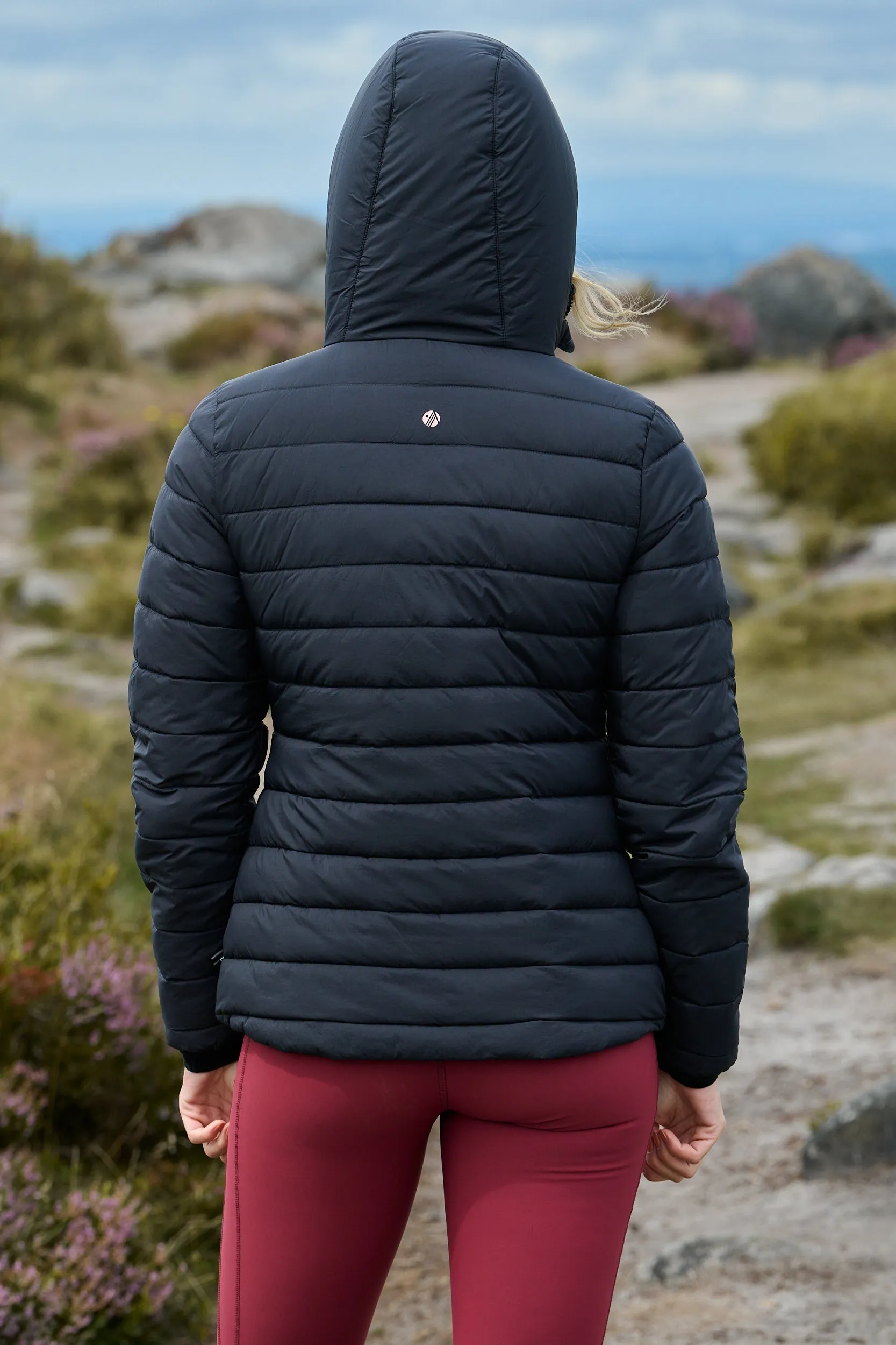Cloudguard Jacket - Black Smart Design fall season