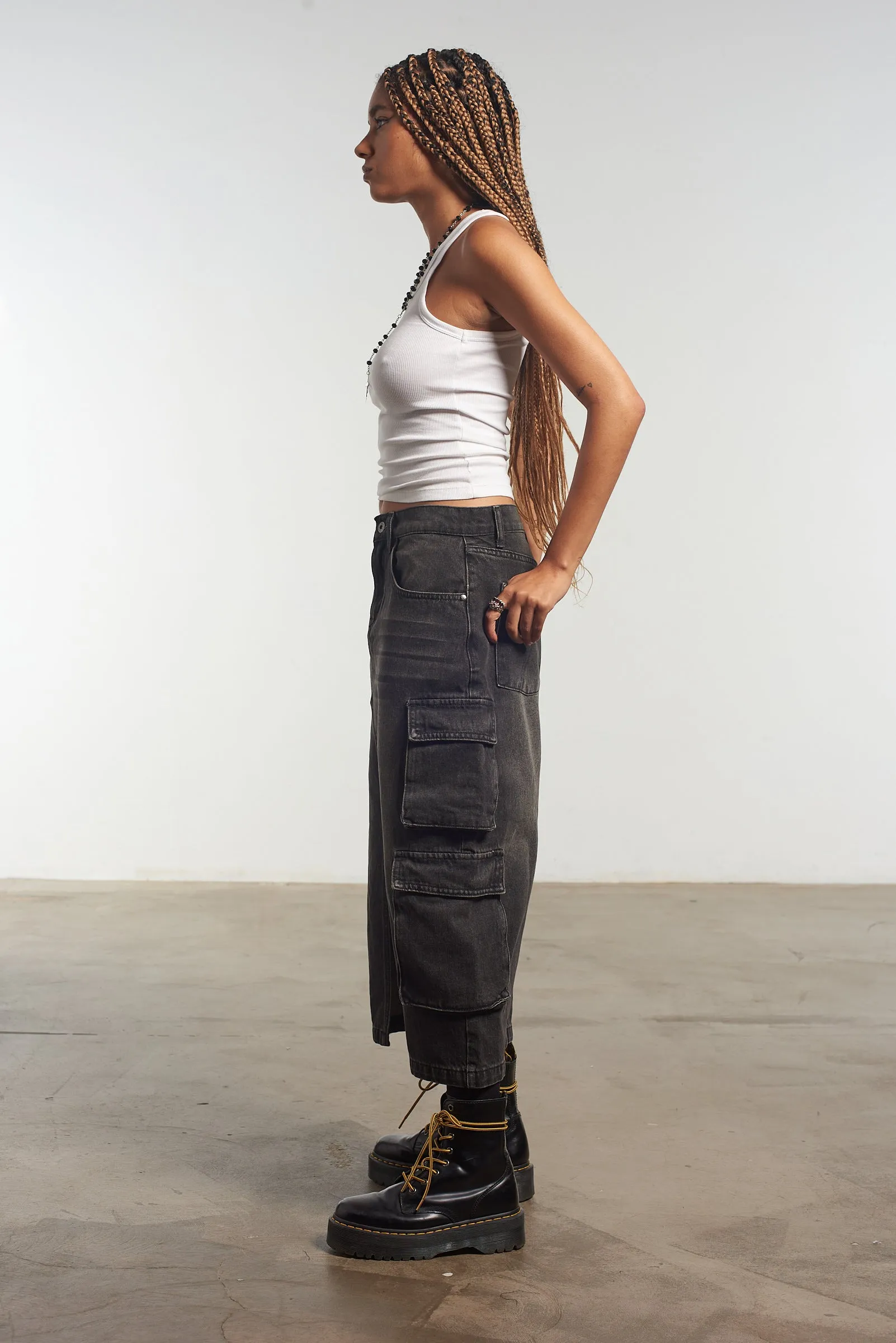 Clean Style Daytime Look Combat Midi Skirt Black