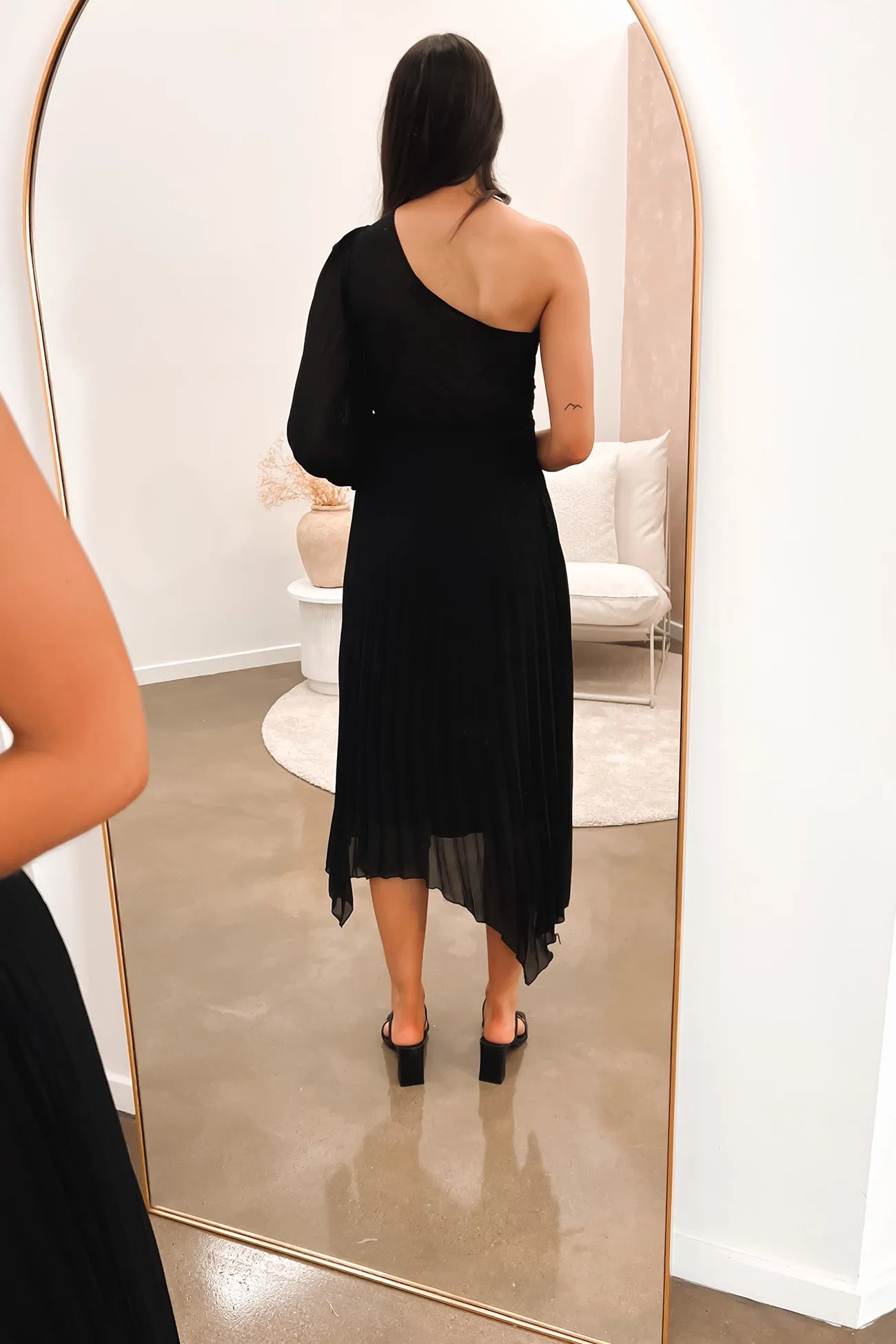 Skyla Midi Dress Black New Mood