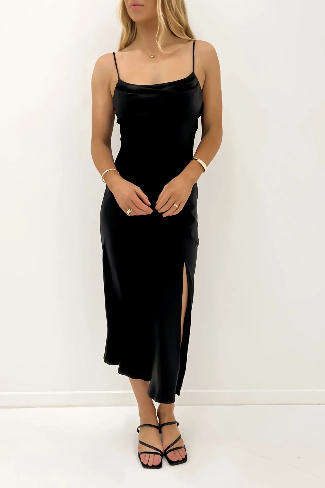 Edie Midi Dress Black Sleek Volume