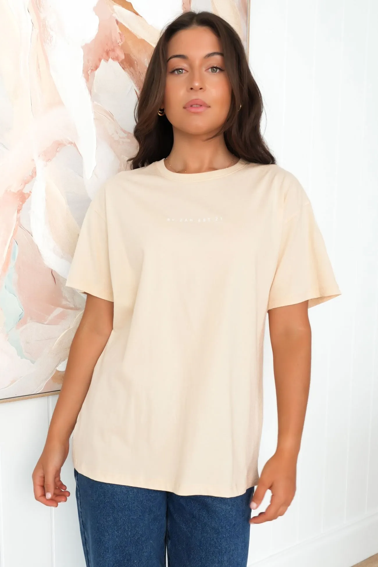 Feminine Fit Staple BZ Tee Beige