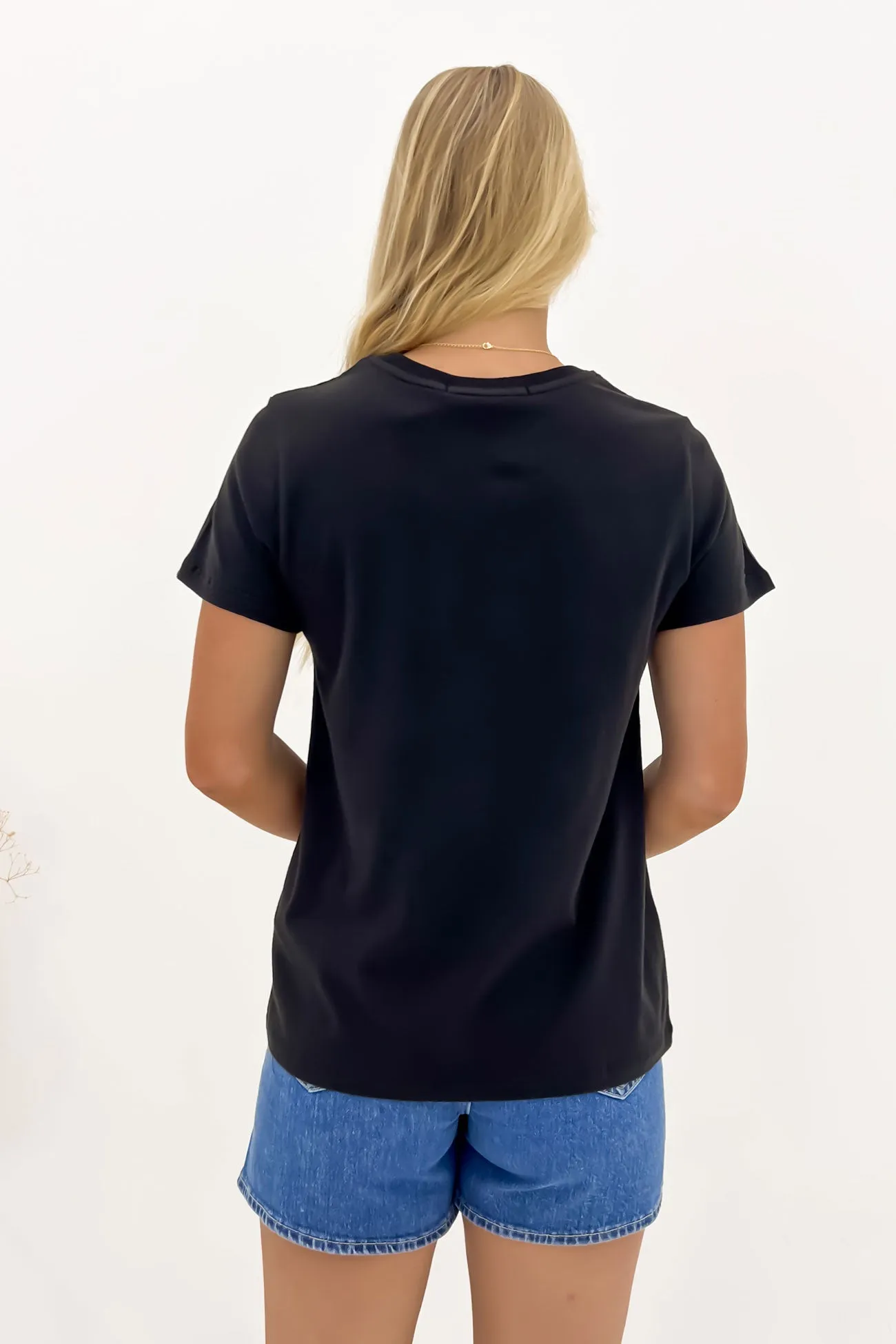 Easy Wear Style Geometric Print Core Layering Tee Black