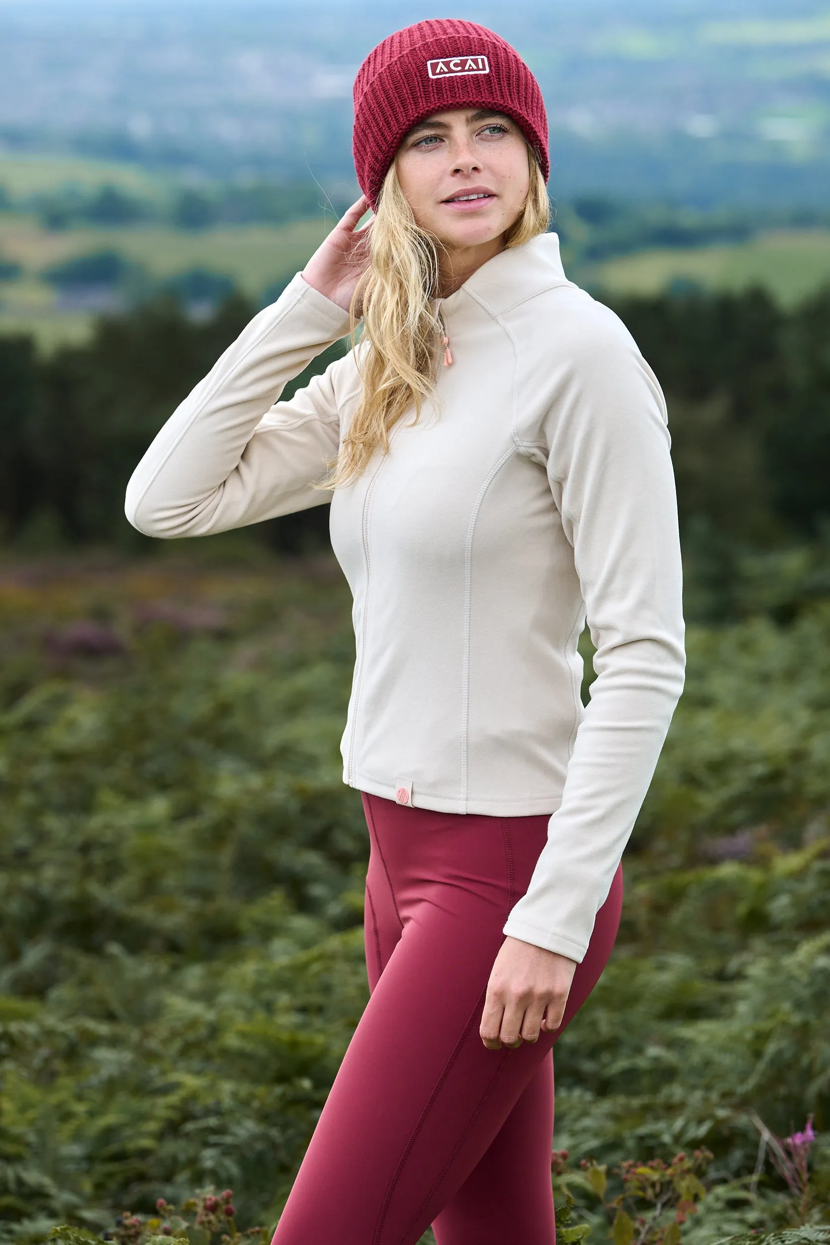 Streetwear vibe Subtle Color Tone Endurasoft Full Zip - Off White