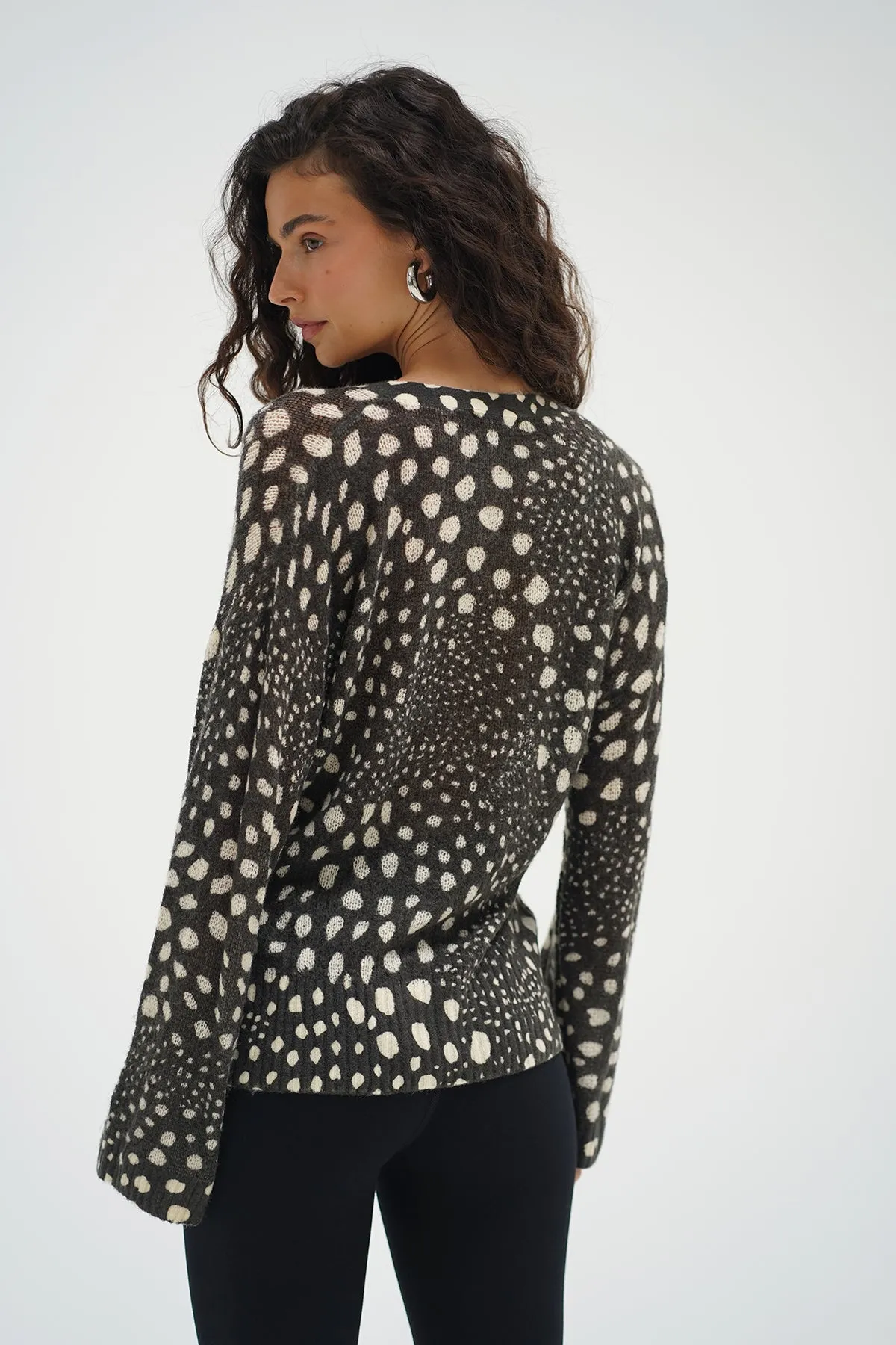 Danna Cardigan - Stingray Pure Detail