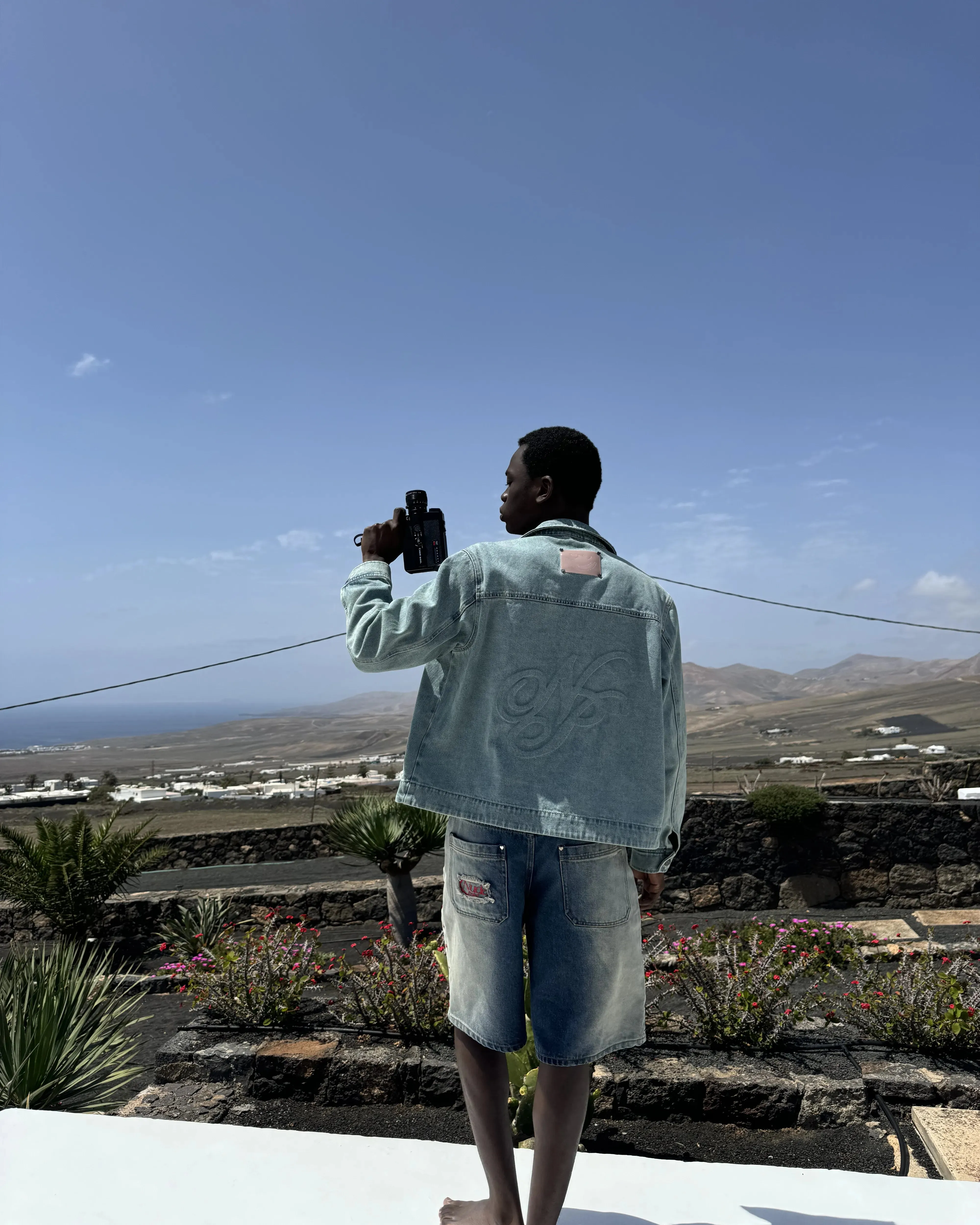 Performance Stretch Denim Shorts Tachas