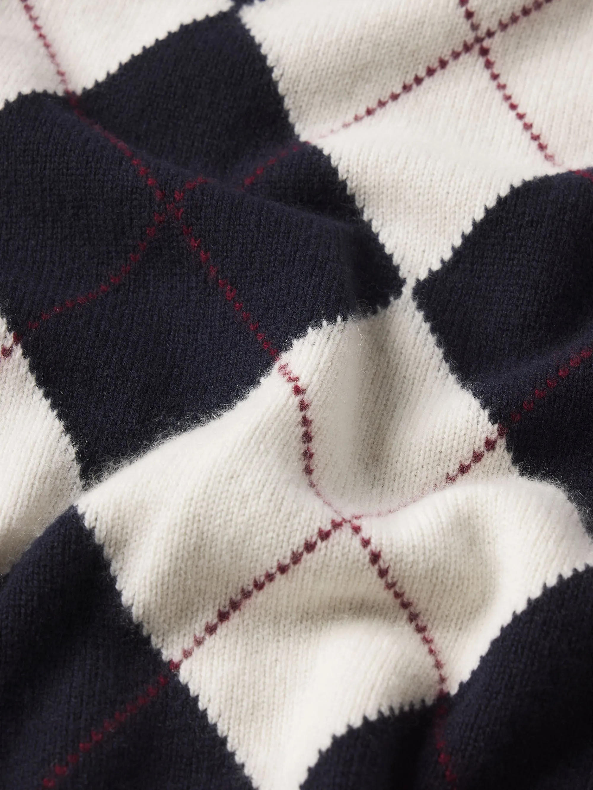 NonRestrictive Cuff Design DoubleLayered Collar Sotheby??s Women's Argyle Vest -- Navy Multi