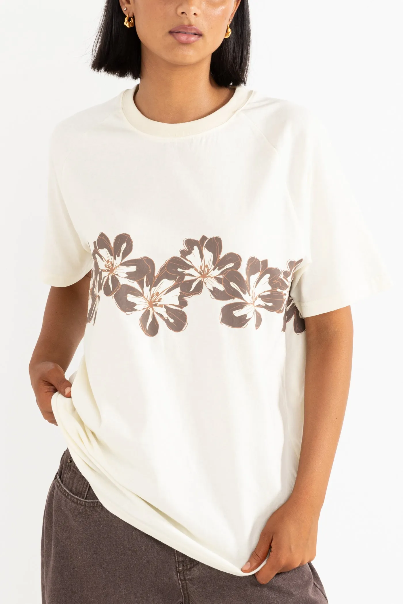 Vintage Island Tee Vintage Brown WrinkleResistant Texture Flatlock stitching