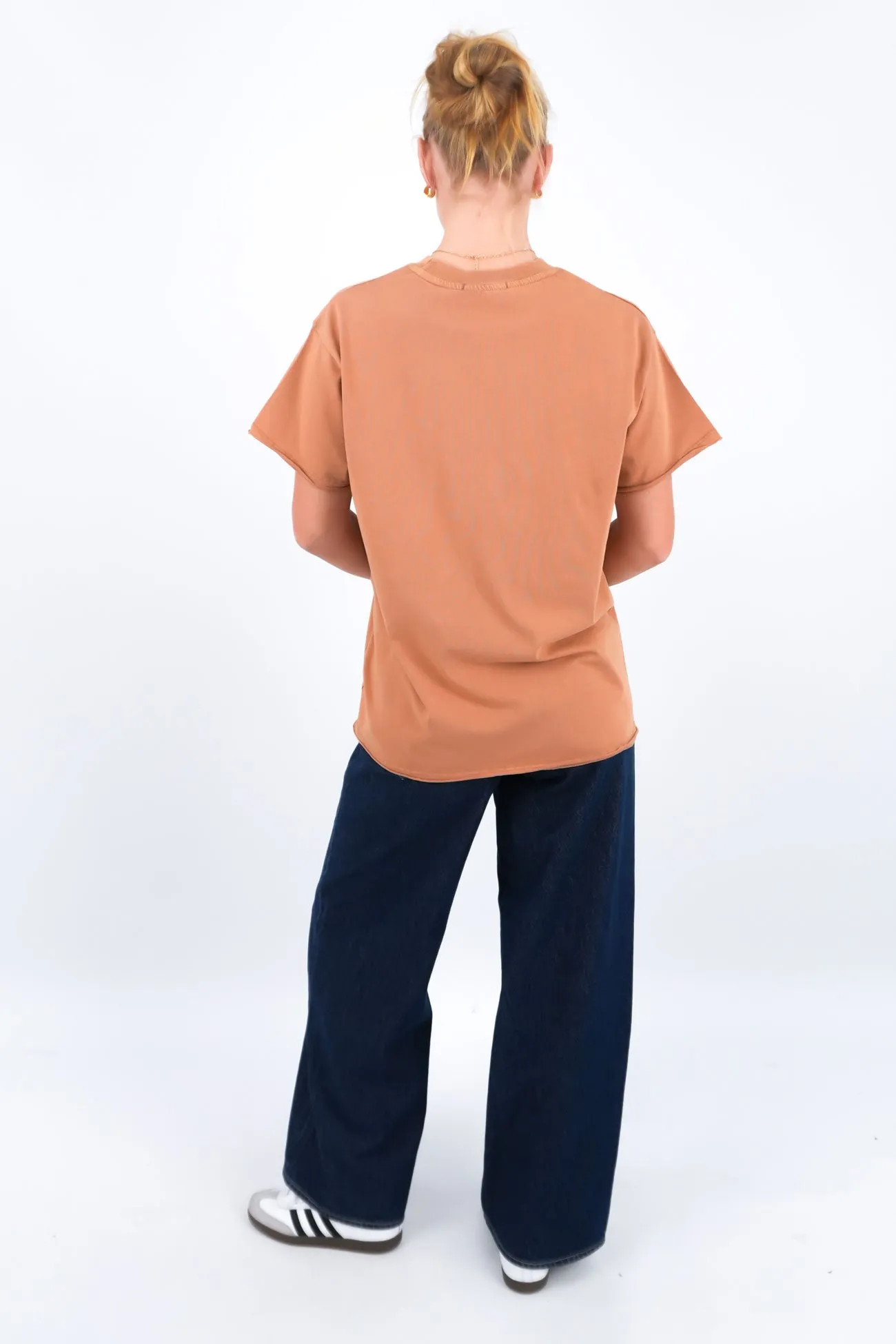 Eclipse Relaxed Tee Camel UV Protective Fabric Cozy Comfort Design