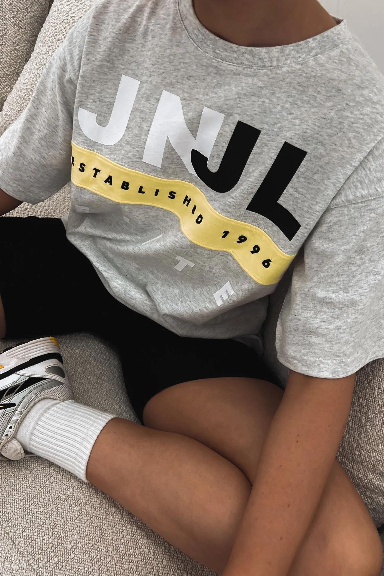 Unisex style Landon Tee Snow Marle