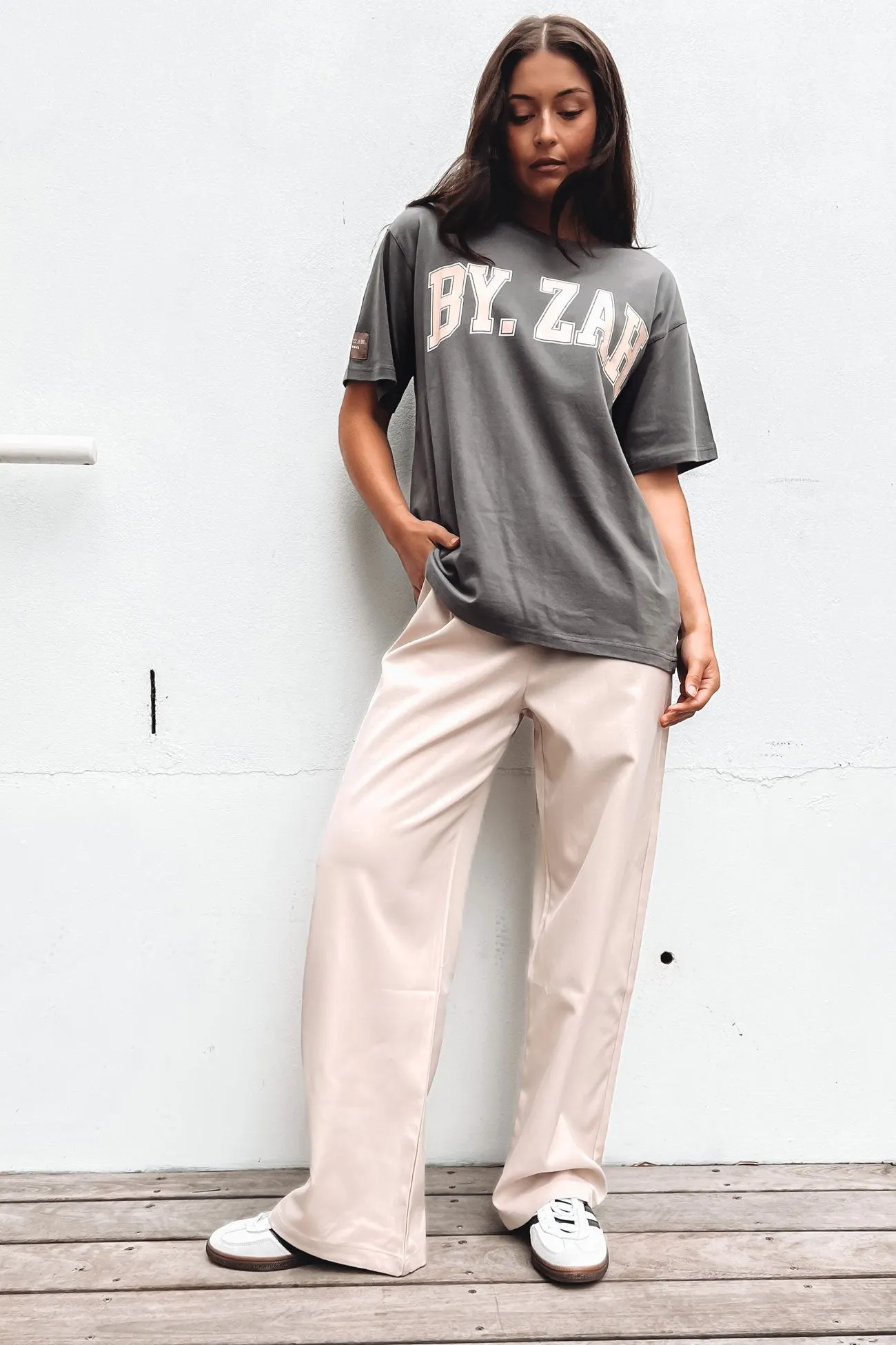 Kendall Collegiate Tee Charcoal Stretch Fit Fashion Essential