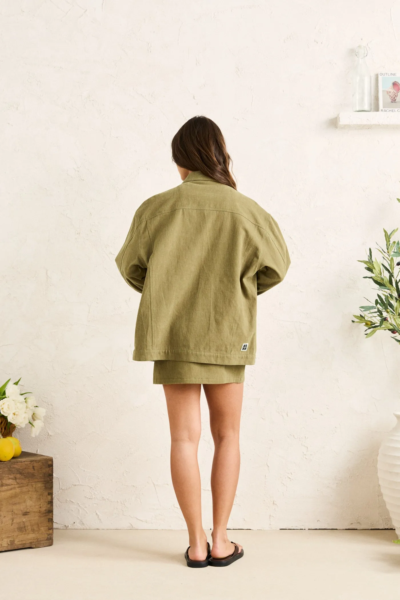 FlexibleFit Day To Night Essential Oversized Jacket Olive