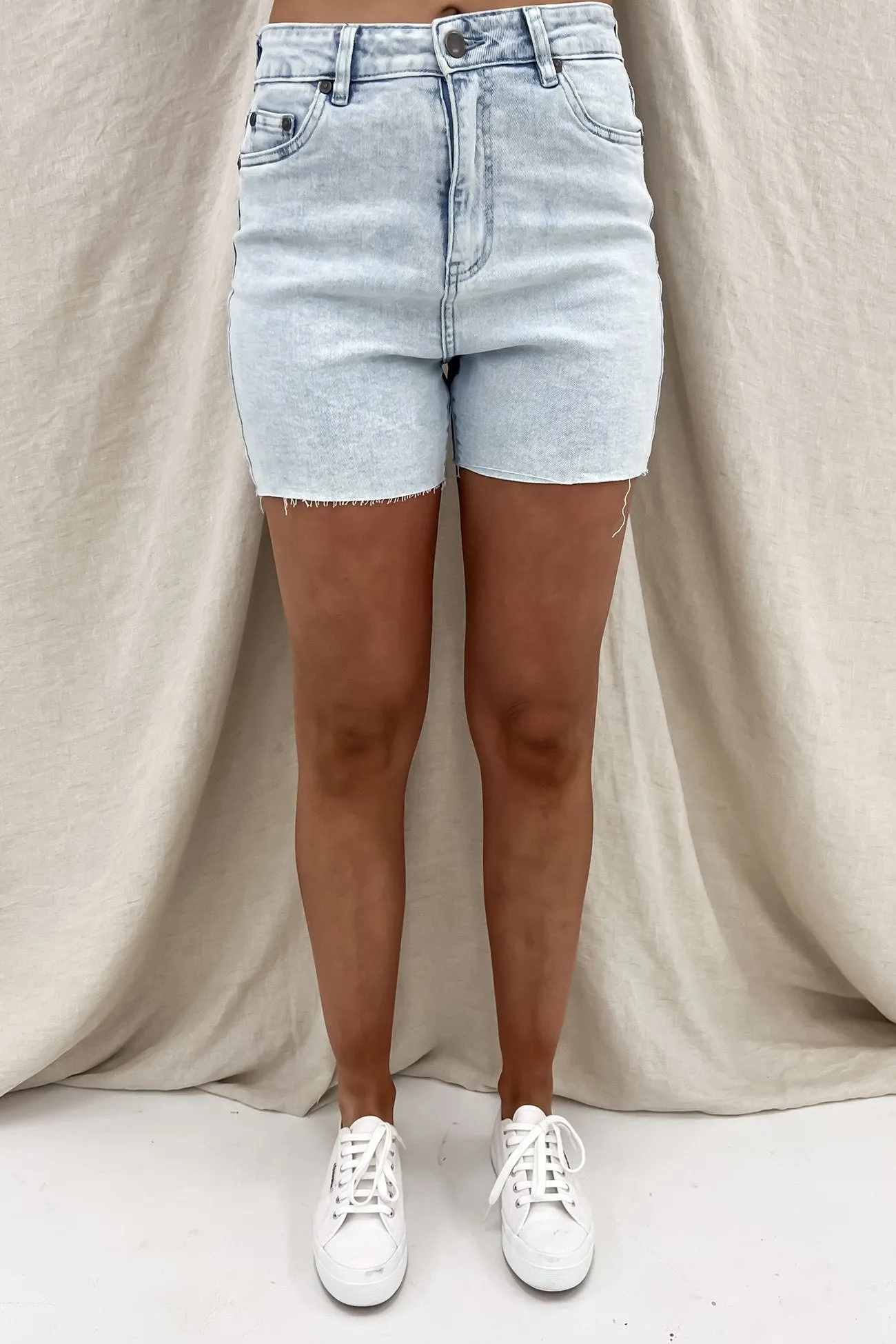 Bobby Cut Off Short Bleach Quick Dry Wear Fit Cross Ventilation Channels