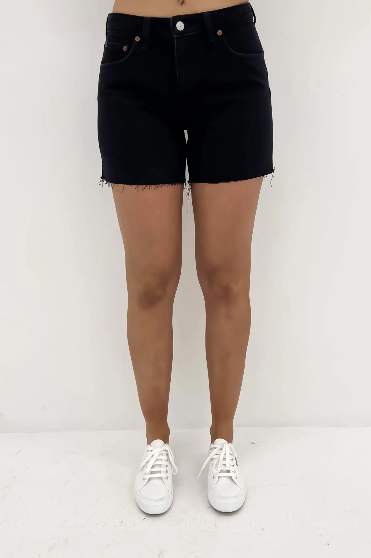 Street Layers Mid Vintage Straight Short Ego Black