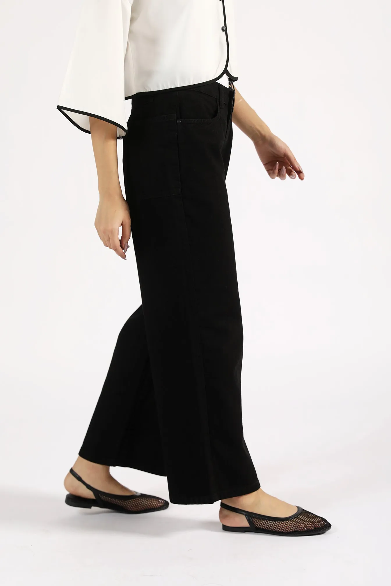 Soft Performance WIDE FIT DENIM