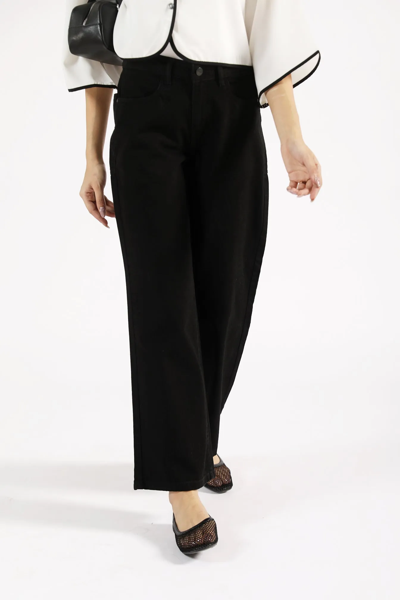 Water-resistant WIDE FIT DENIM