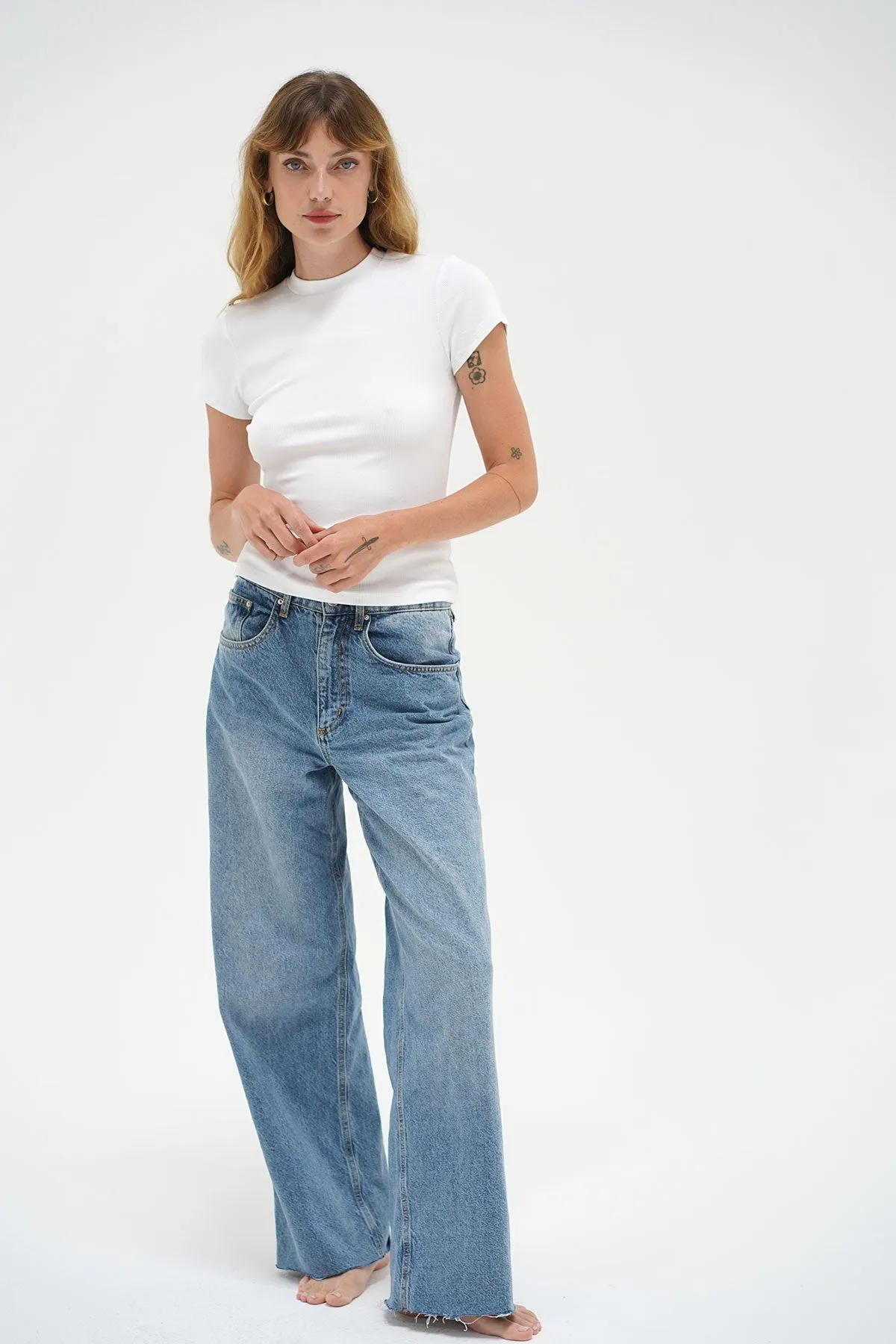 Fitted Ribbed Crew Tee - White Simple Yet Elegant dry cleanable