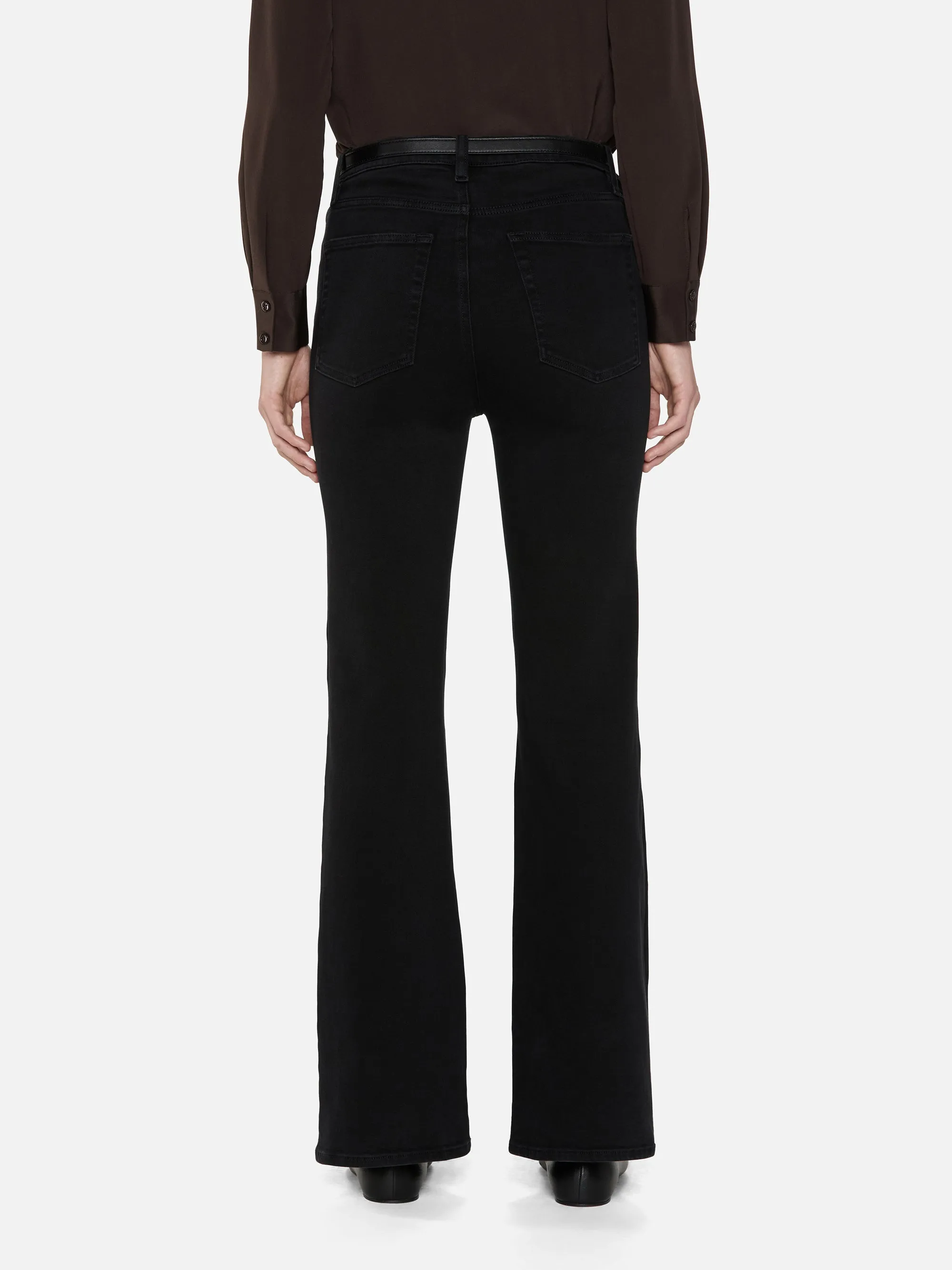 Athletic Comfort Casual Appeal The Icon -- Levitate