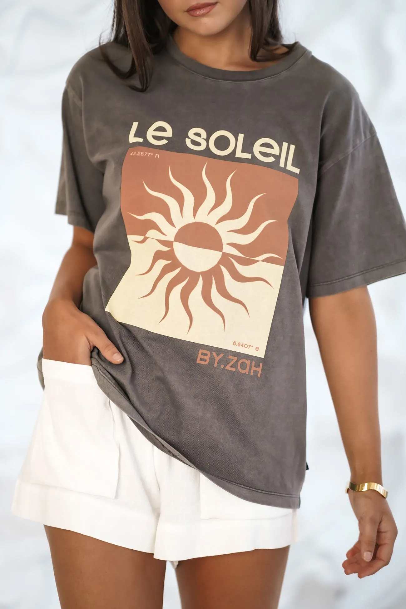 Eco Certified Fiber Vintage Wash Effect Le Soleil Tee Charcoal