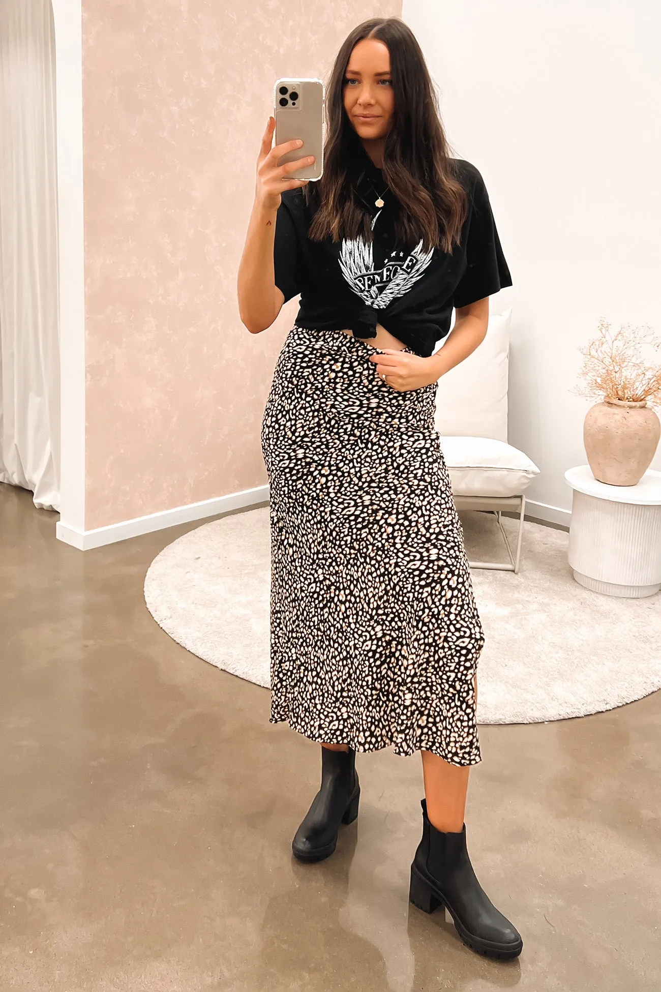 Renegade Rider Tee Washed Black Sporty Style