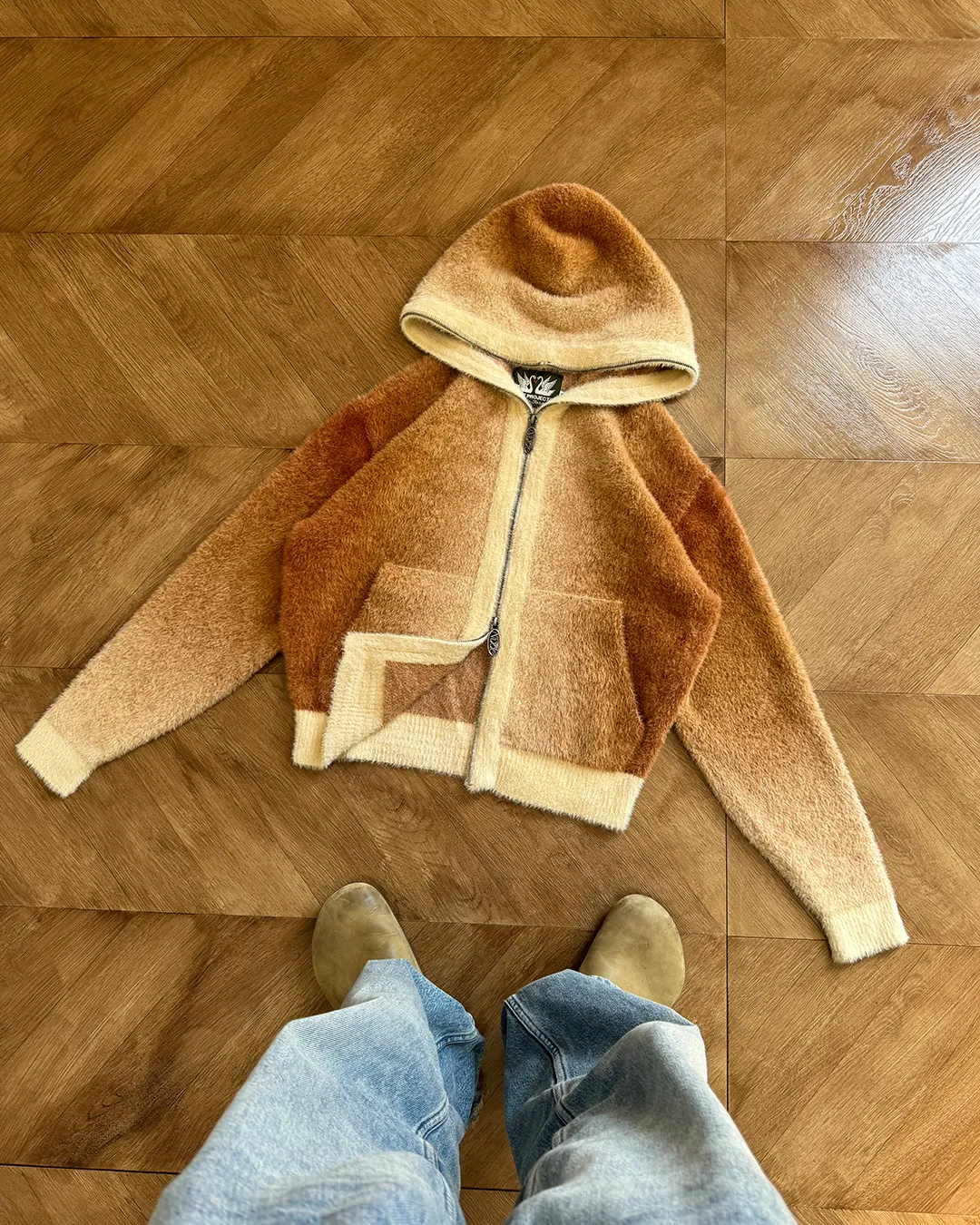 Gradient Zip-Up Knit Hoodie Brown Reversible Seamless Design Garment Dyed