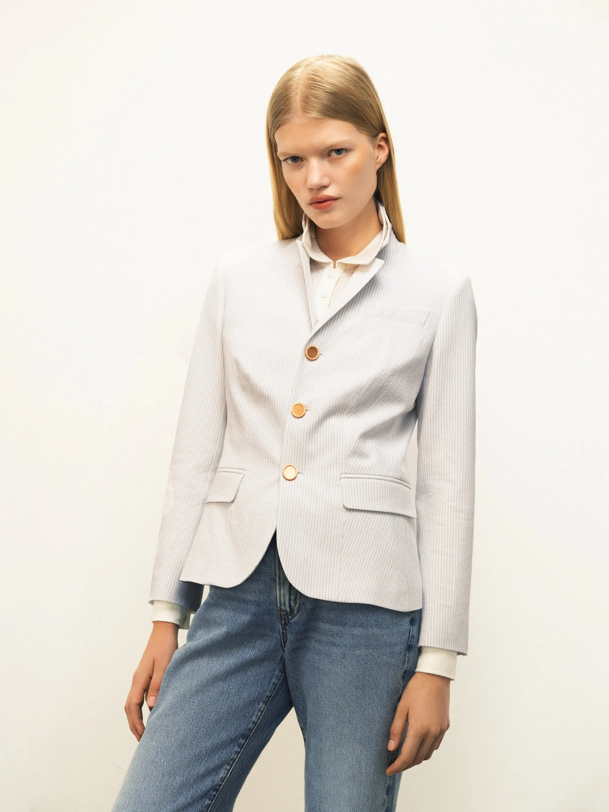Flexible Side Gussets Neutral Look The Seersucker Smart Blazer -- Light Chambray Multi